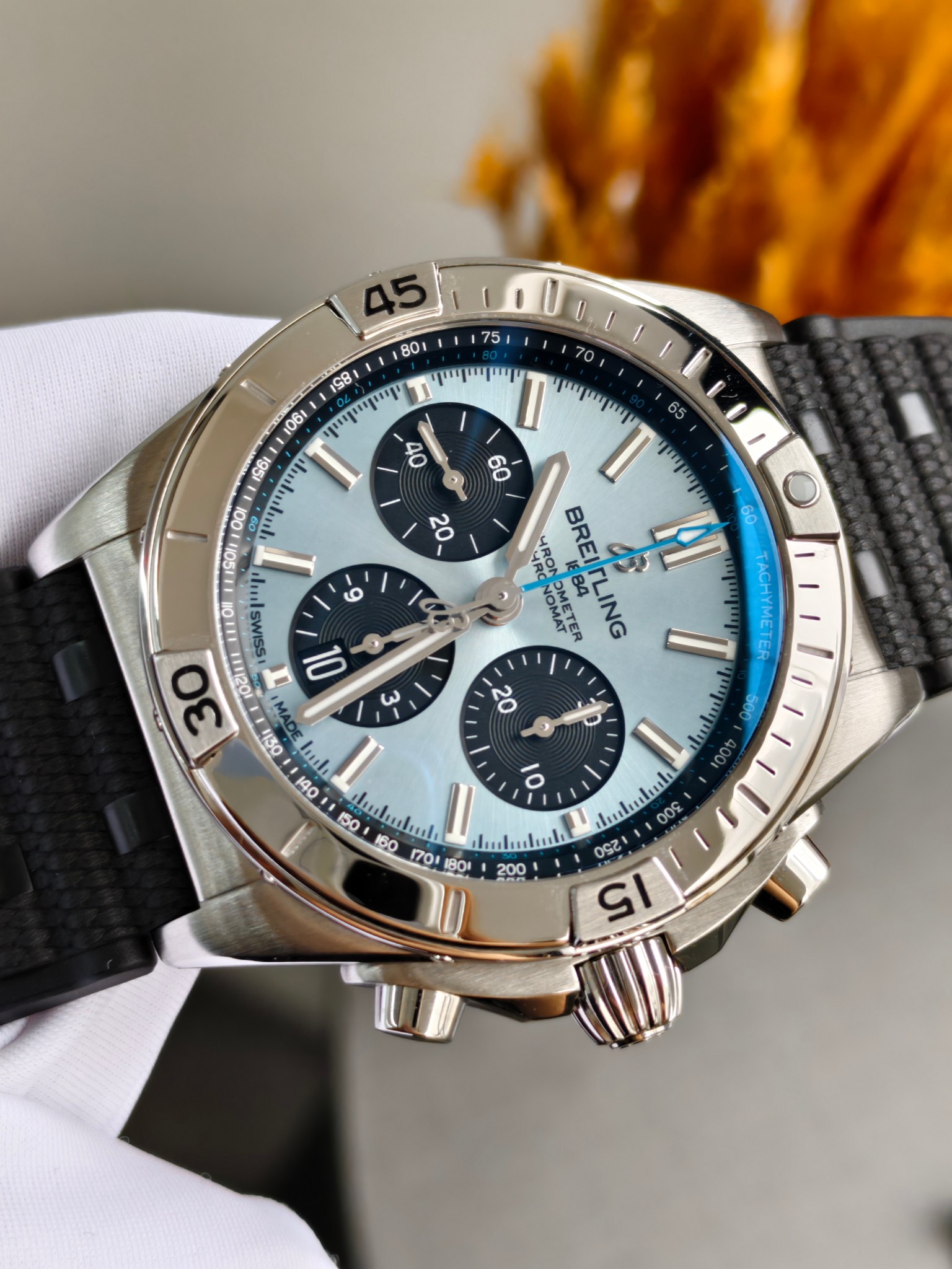 Breitling PB0134101C1S2 detail 2