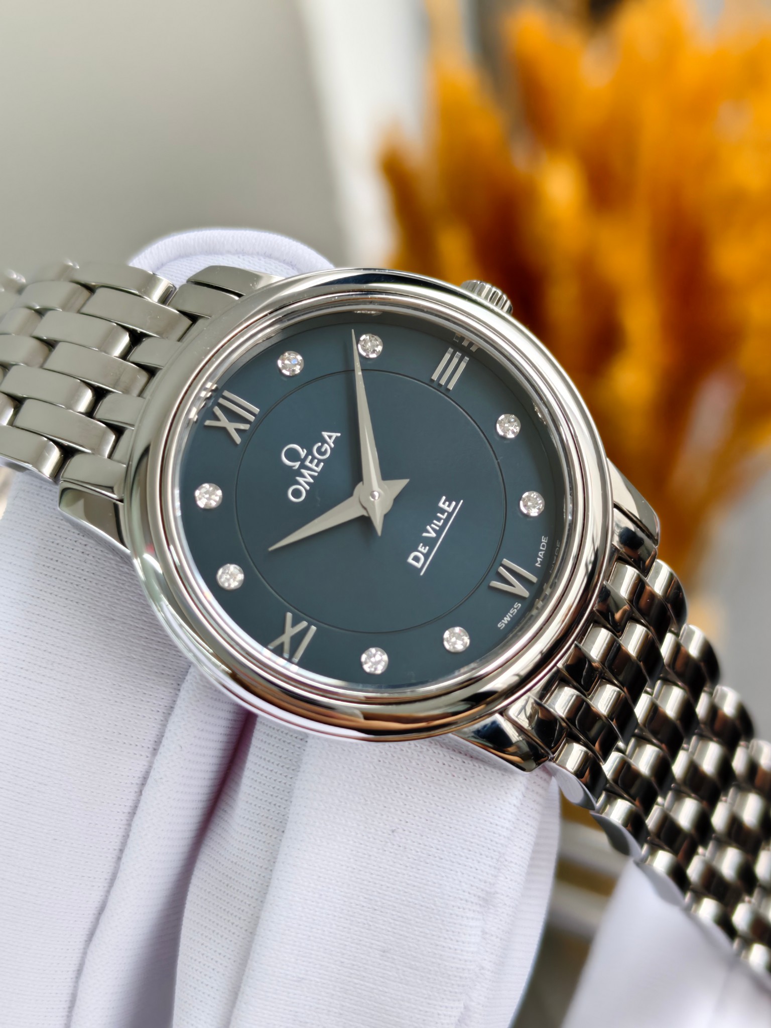 Omega 424.10.27.60.53.001 detail 2