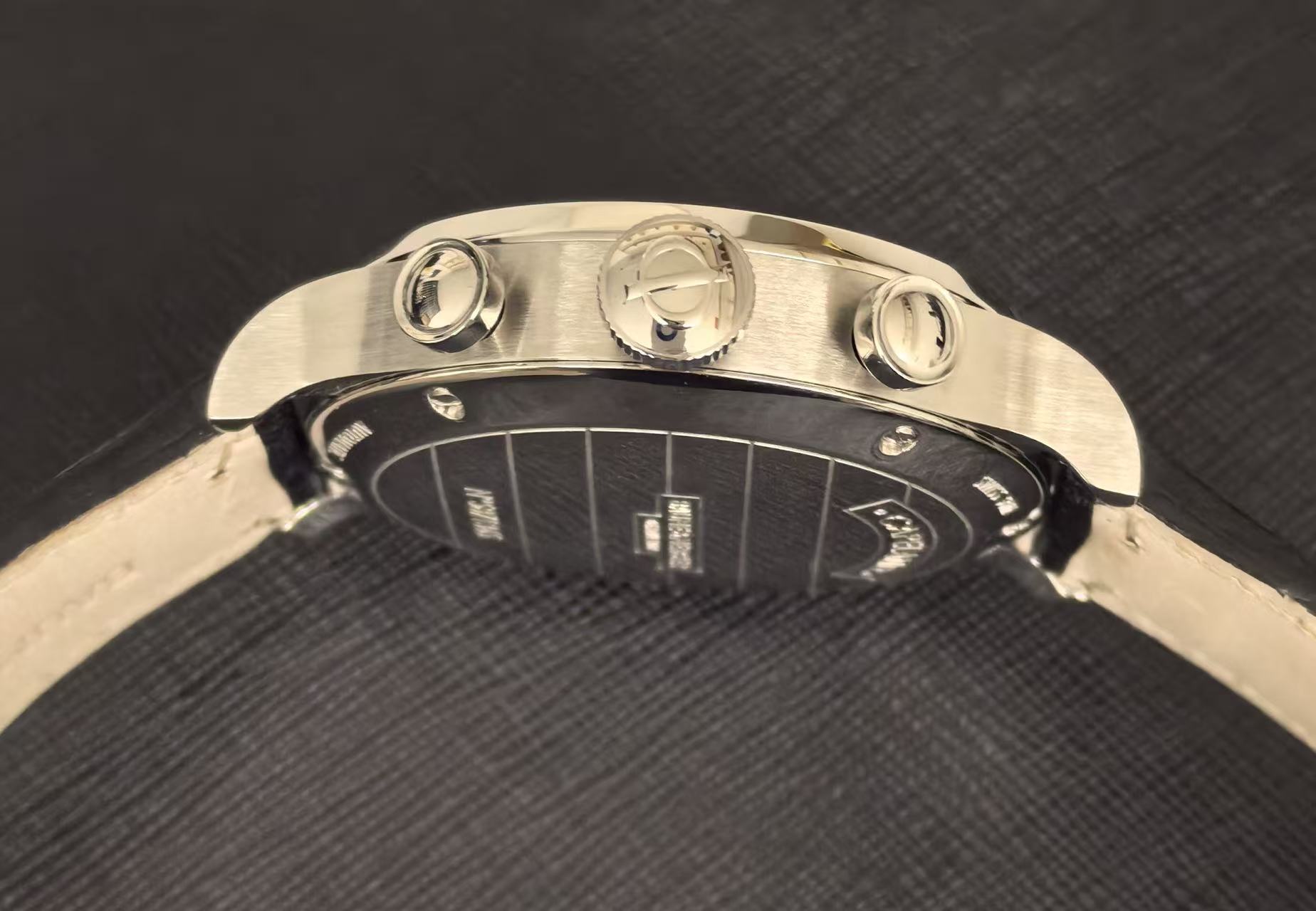 Baume & Mercier MOA10001 detail 1