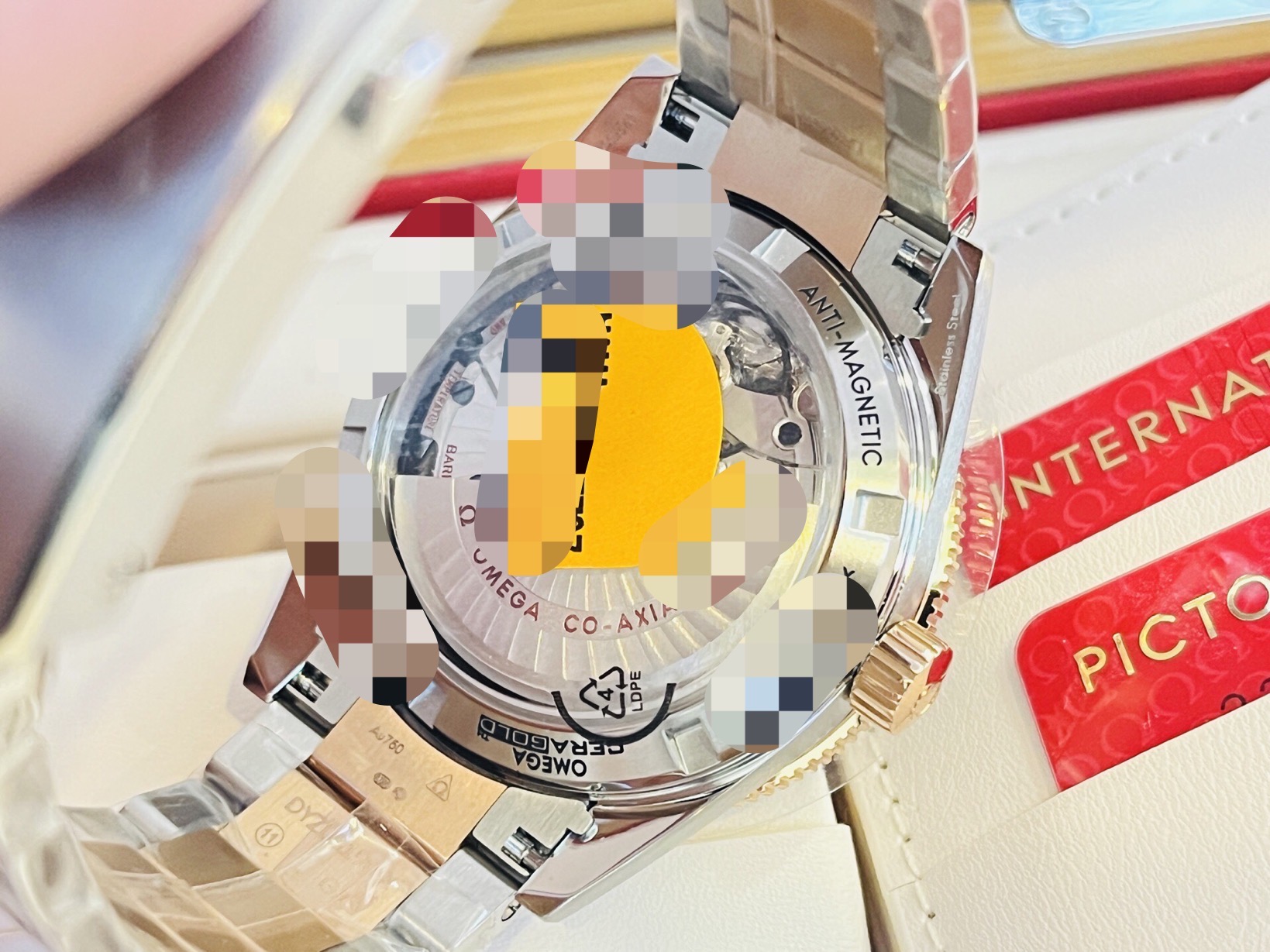 Omega 233.20.41.21.01.001 detail 6