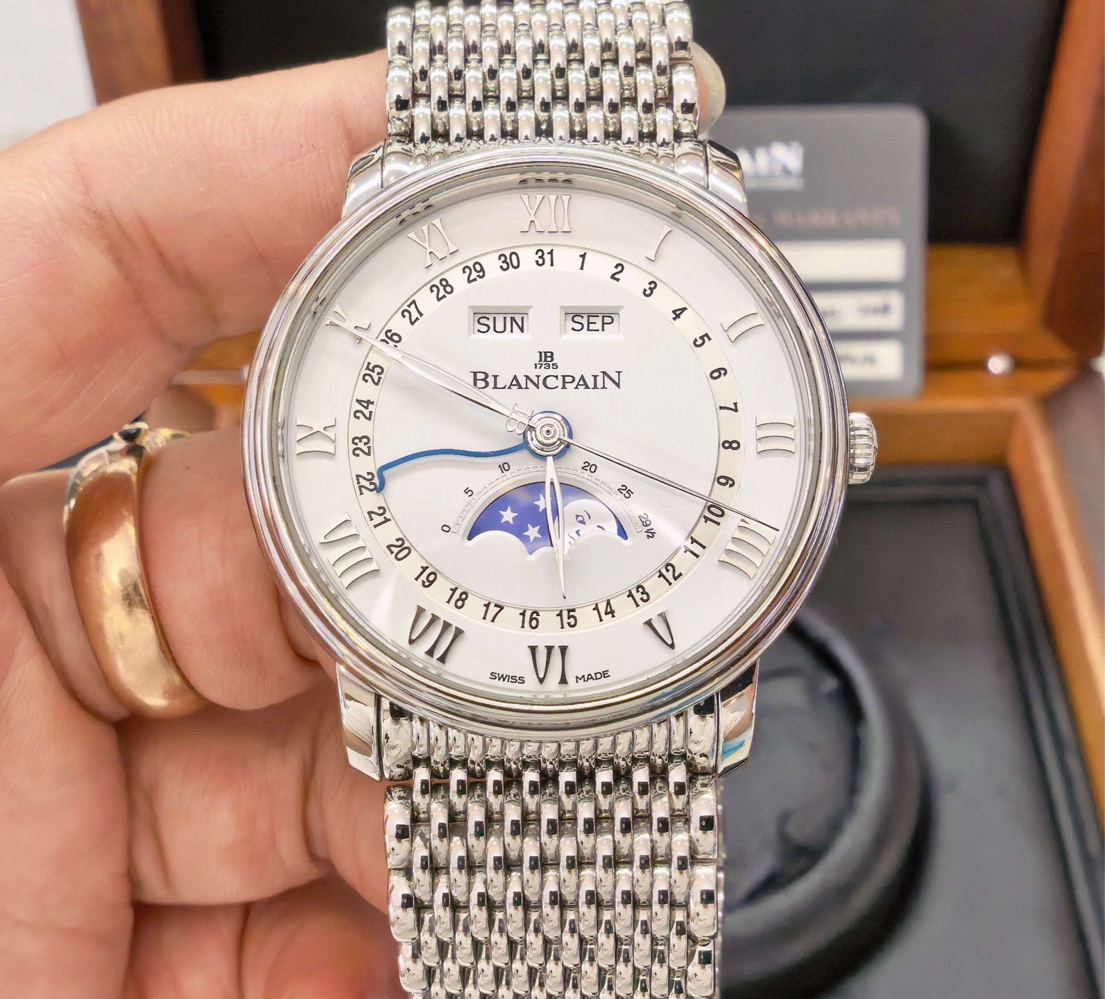 Blancpain 6654-1127-MMB detail 5