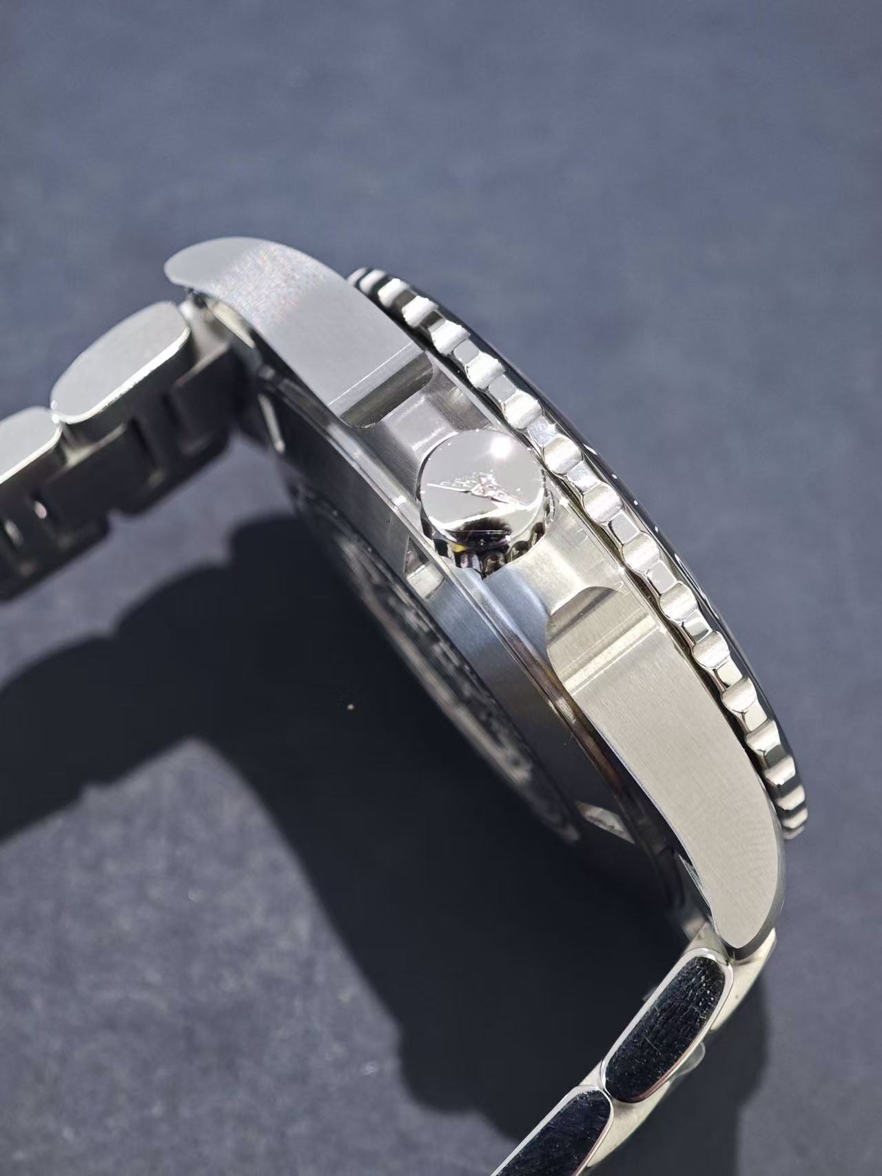 Longines L3.890.4.56.6 detail 1