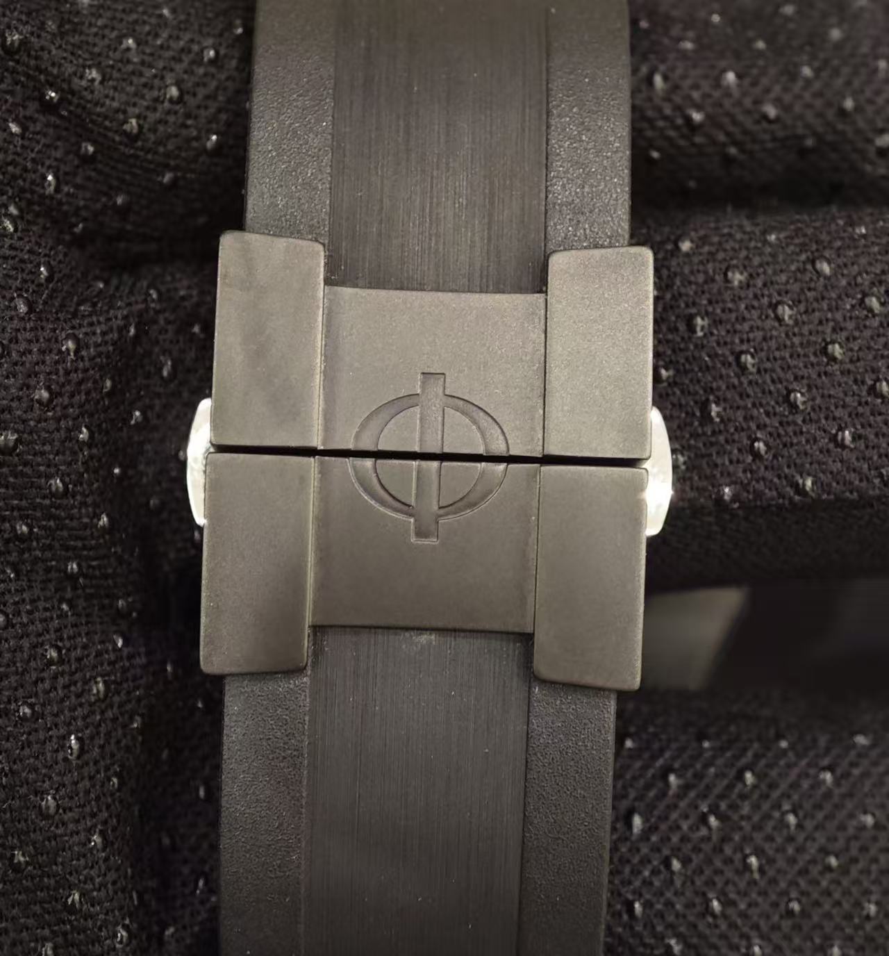 Baume & Mercier M0A10625 detail 4