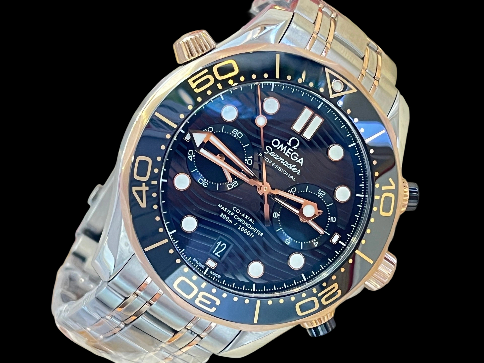 Omega 210.20.44.51.01.001 detail 3