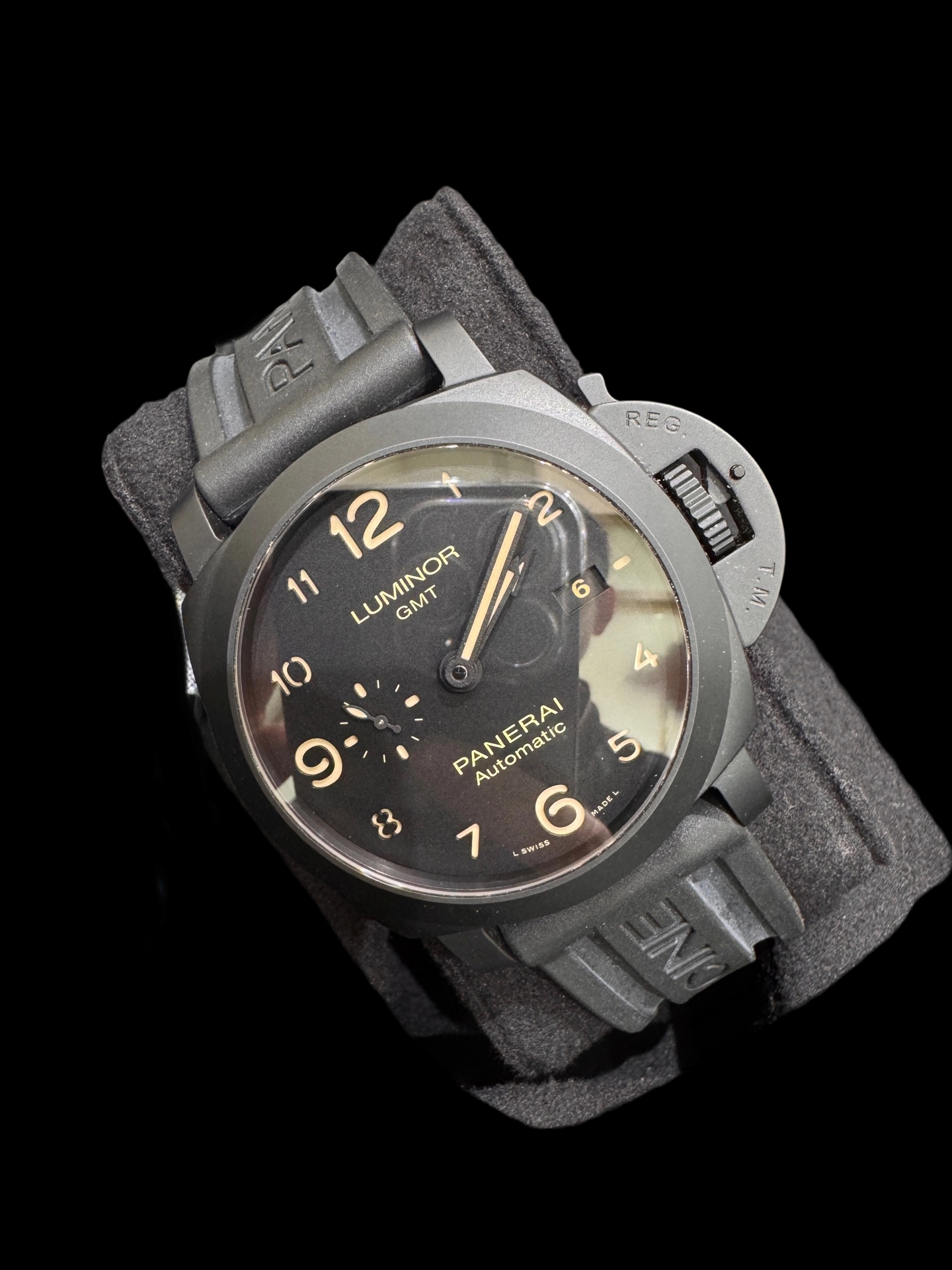 Panerai PAM01438