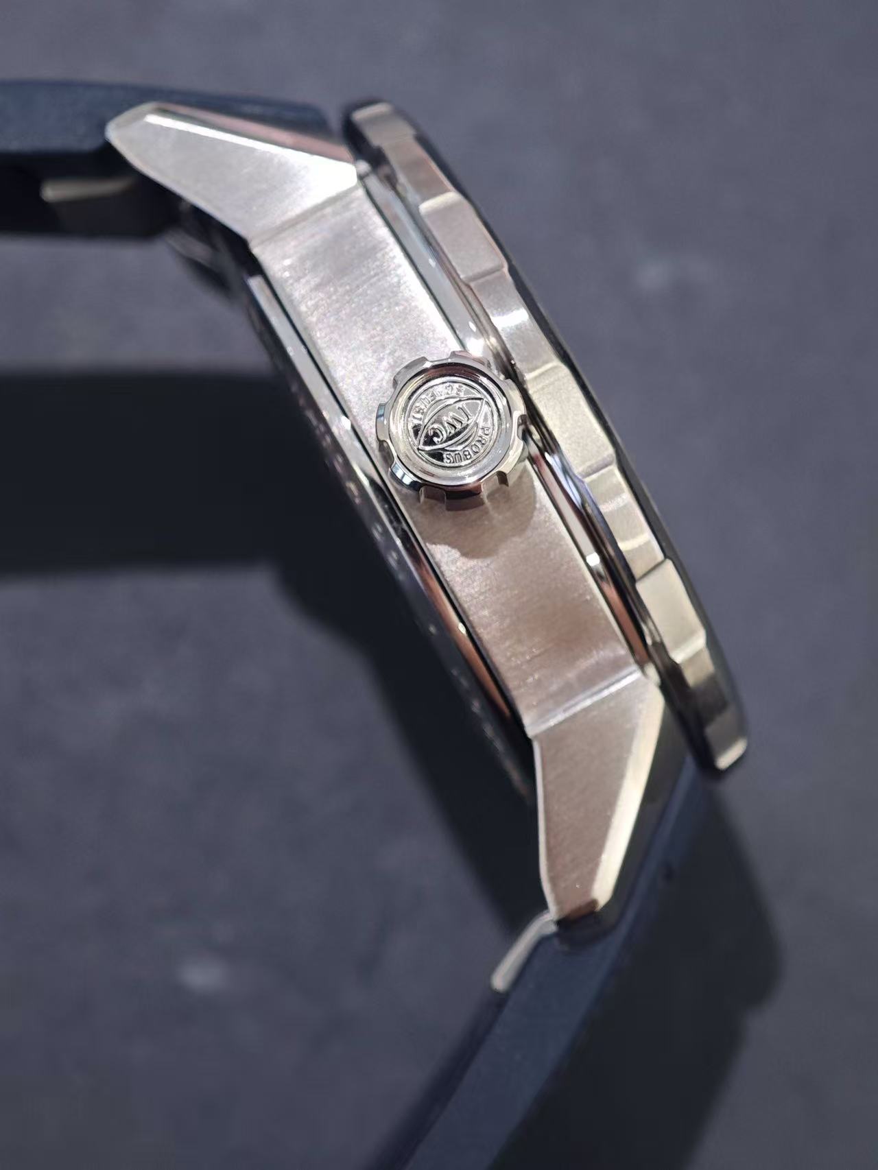 IWC IW328801 detail 1