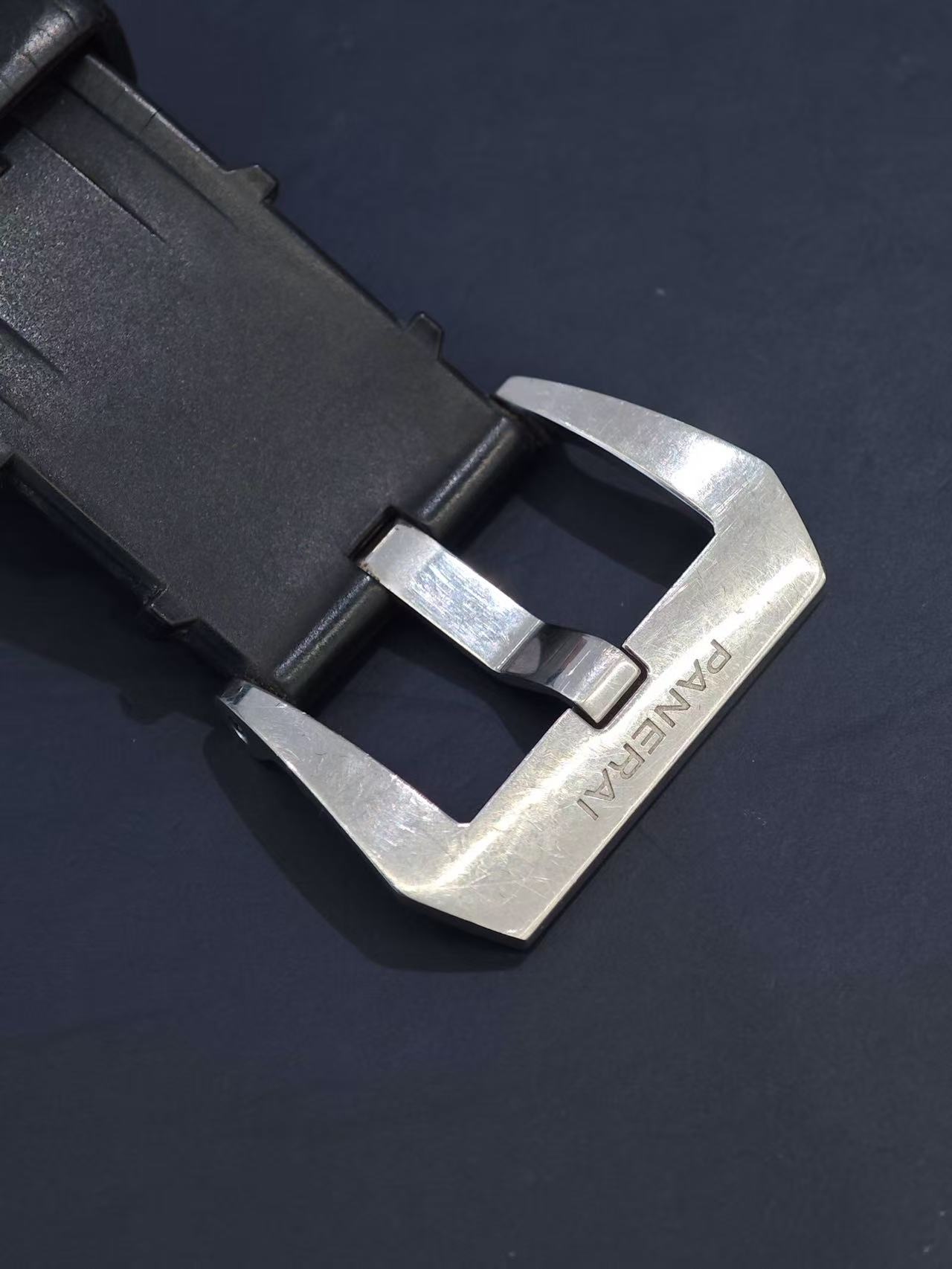 Panerai PAM00563 detail 4