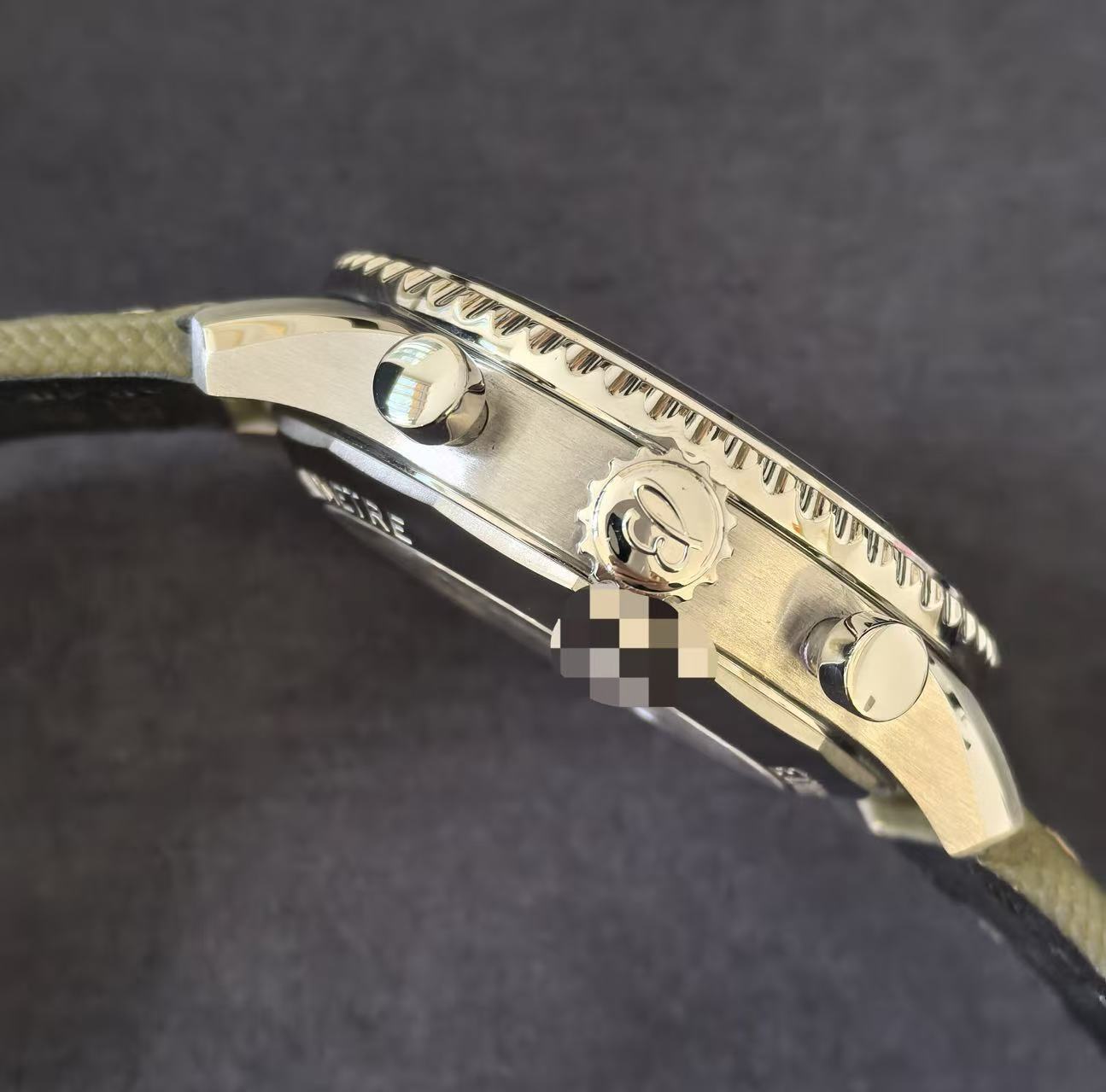 Breitling AB01192A1L1X1 detail 2