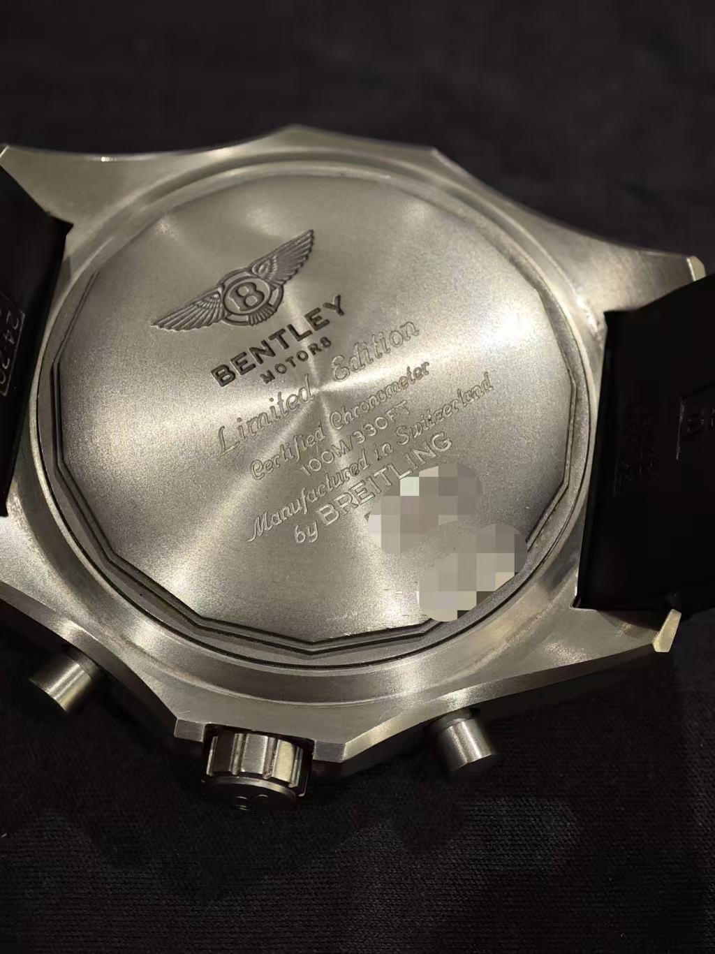 Breitling E2736522_BC63_220S_E20DSA.2 detail 3