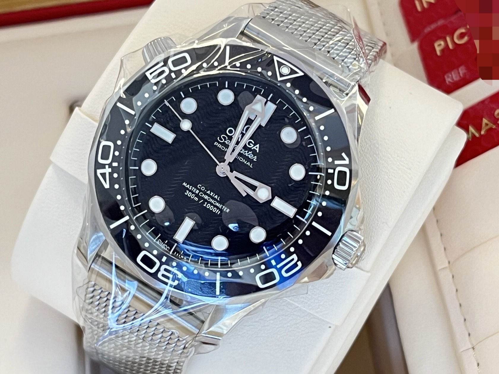 Omega 210.30.42.20.01.010 detail 1