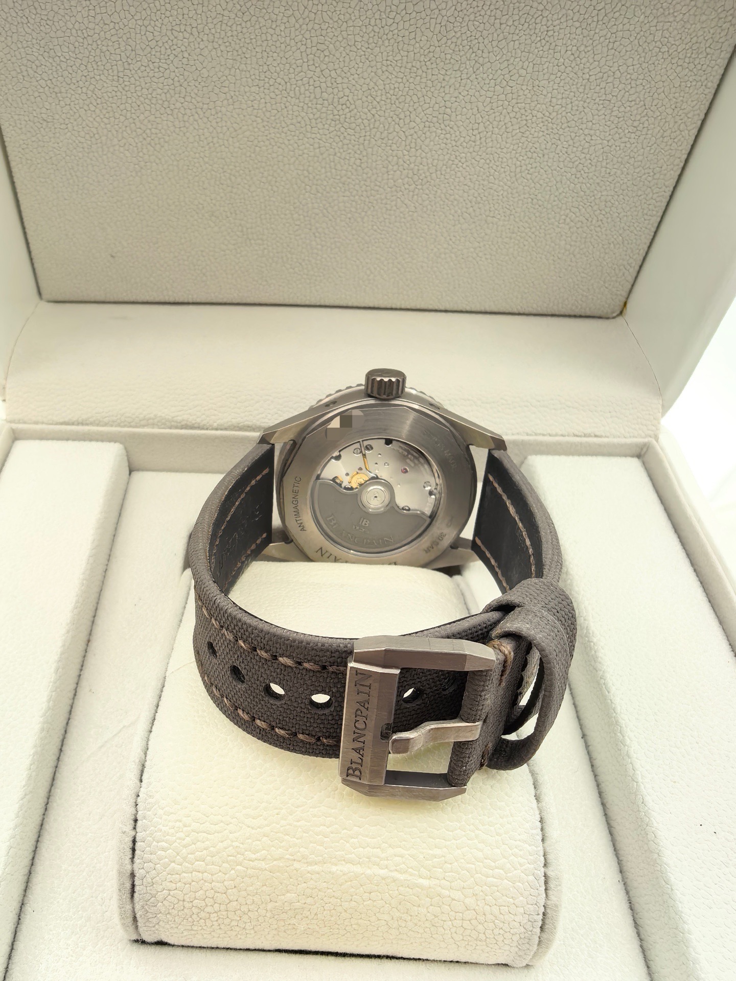Blancpain 5054 1210 G52A detail 6