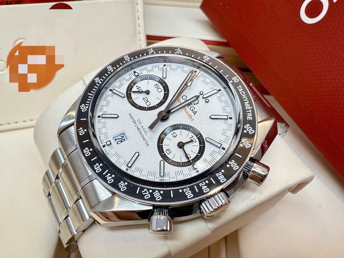 Omega 329.30.44.51.04.001 detail 6