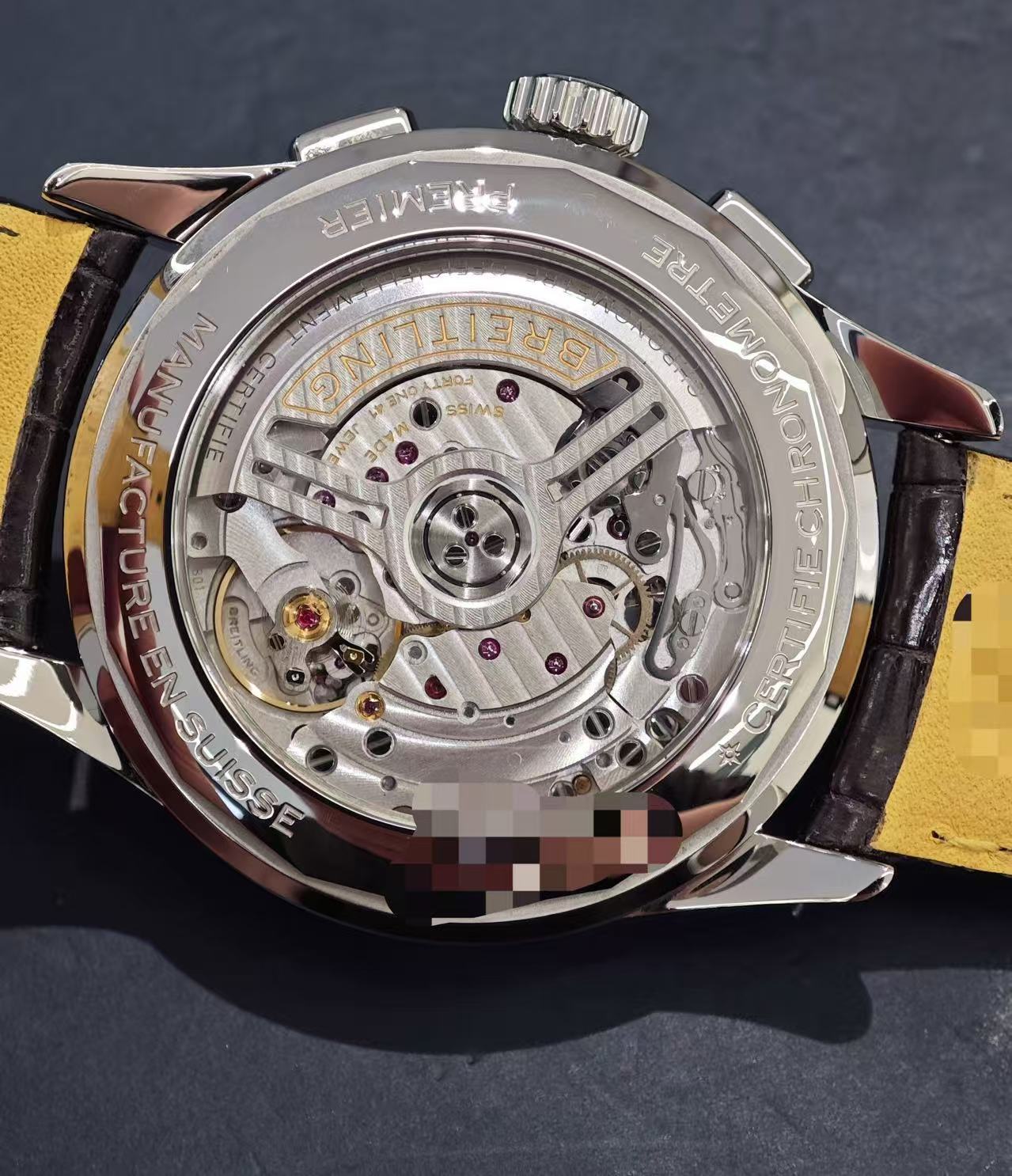 Breitling AB0145331K1P1 detail 2
