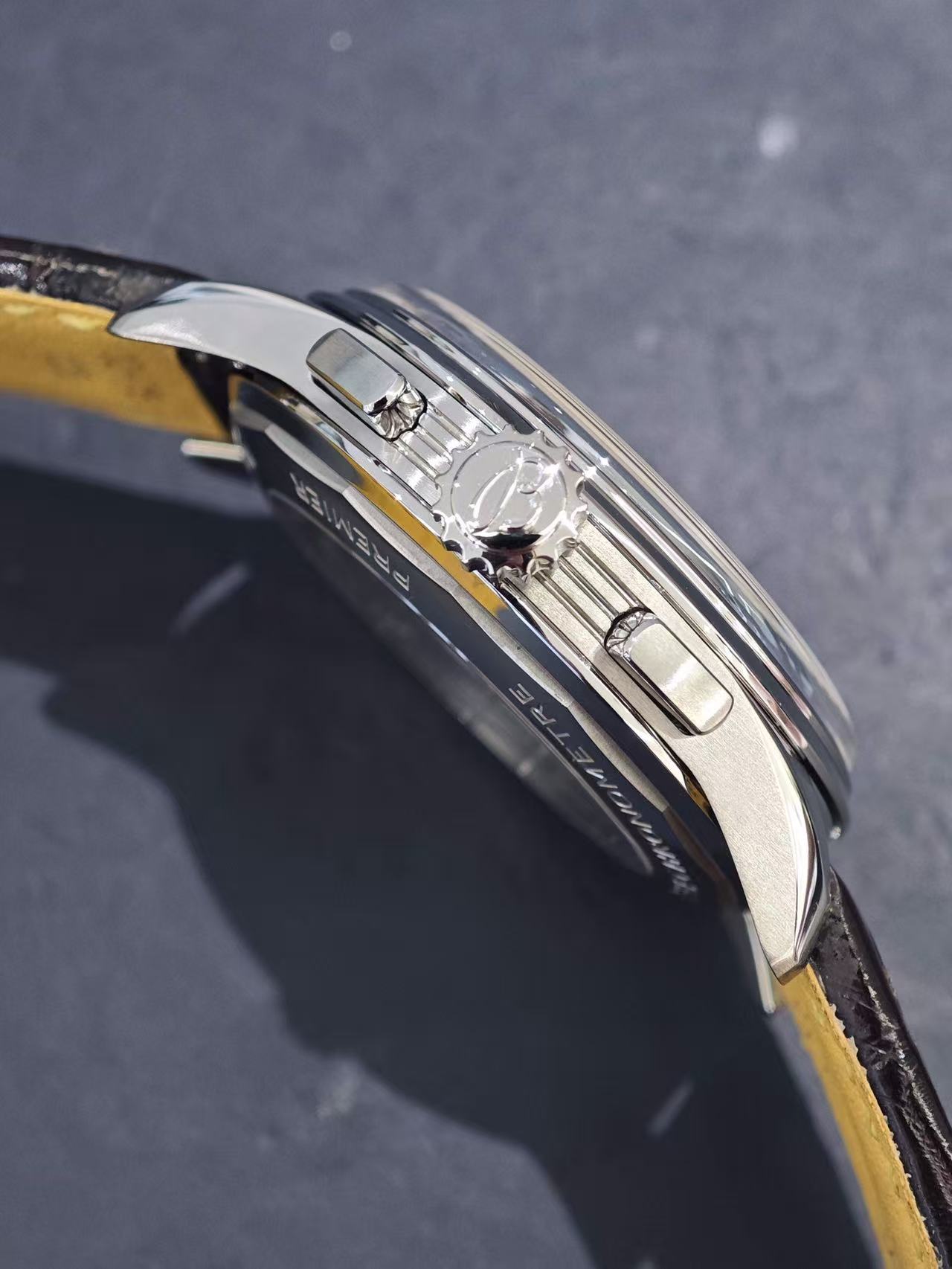 Breitling AB0145331K1P1 detail 4
