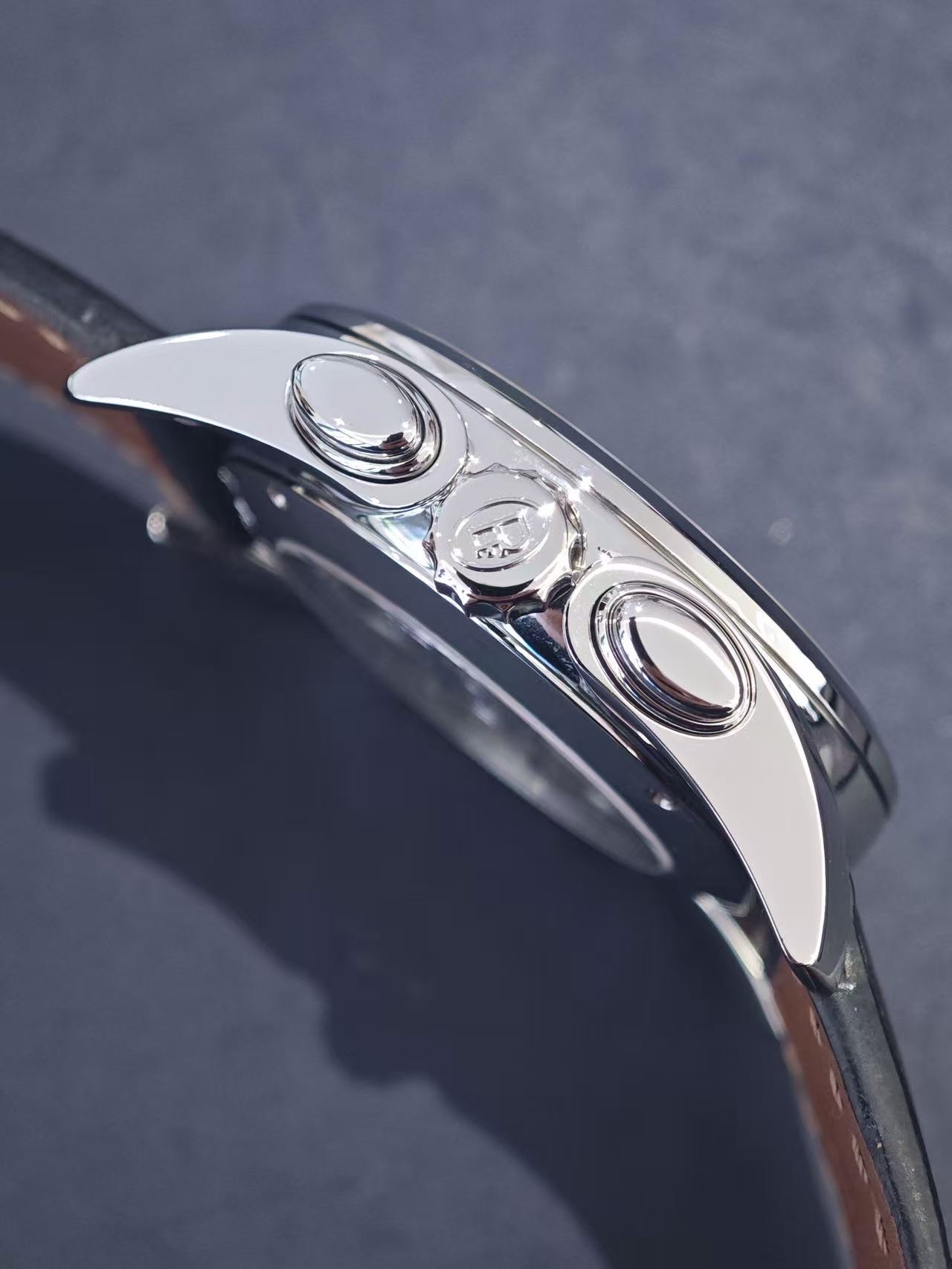 Parmigiani Fleurier PFC274-0001404-XC1442 detail 1