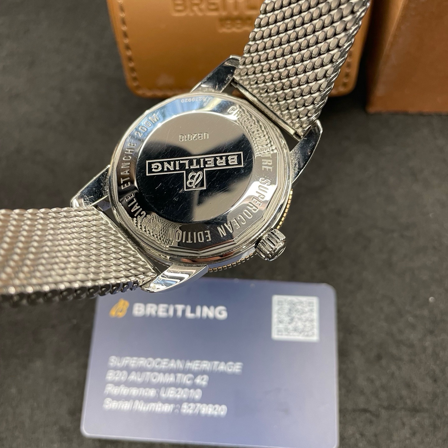Breitling UB2010121B1A1 detail 6
