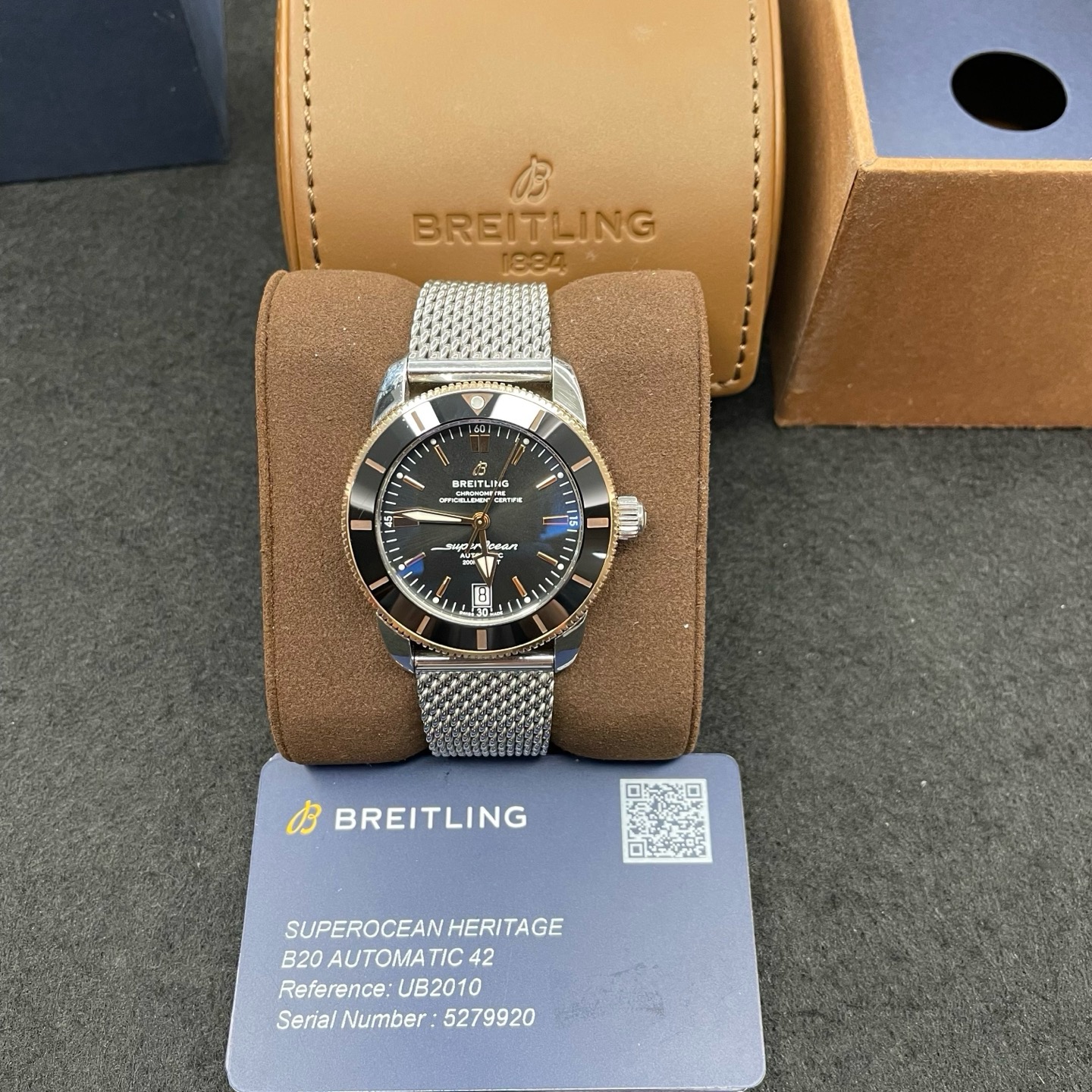Breitling UB2010121B1A1 detail 3
