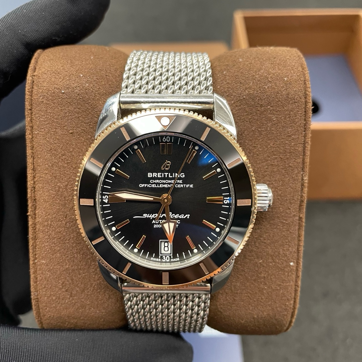 Breitling UB2010121B1A1