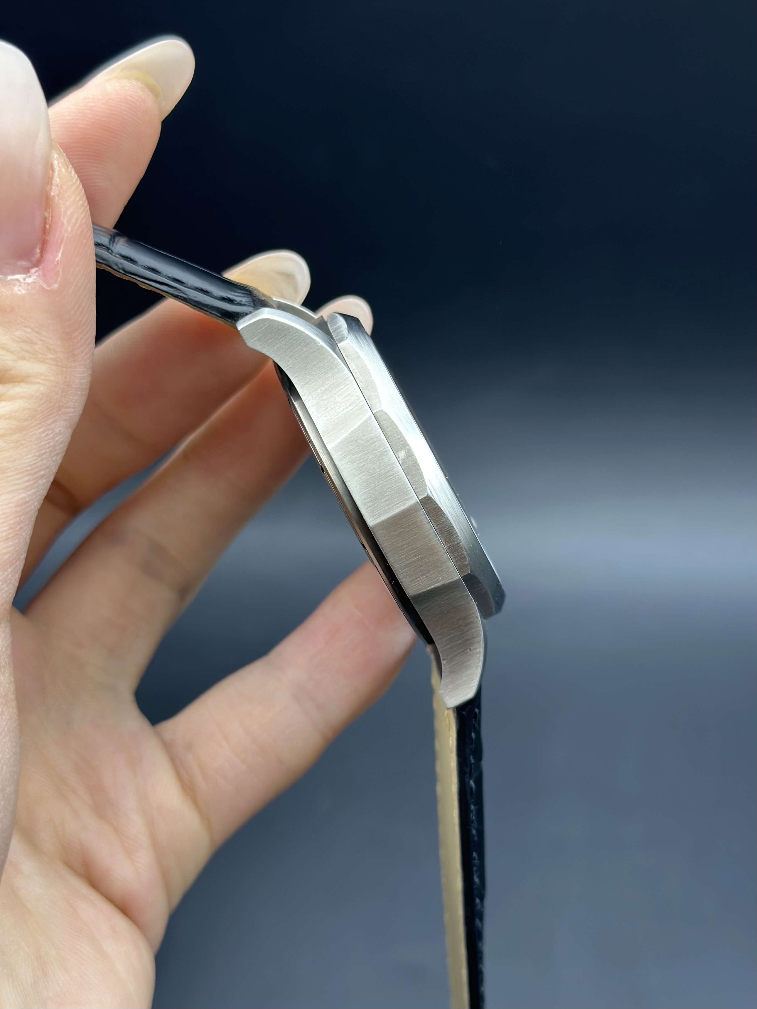Corum 984.102.98 / 0603 detail 3