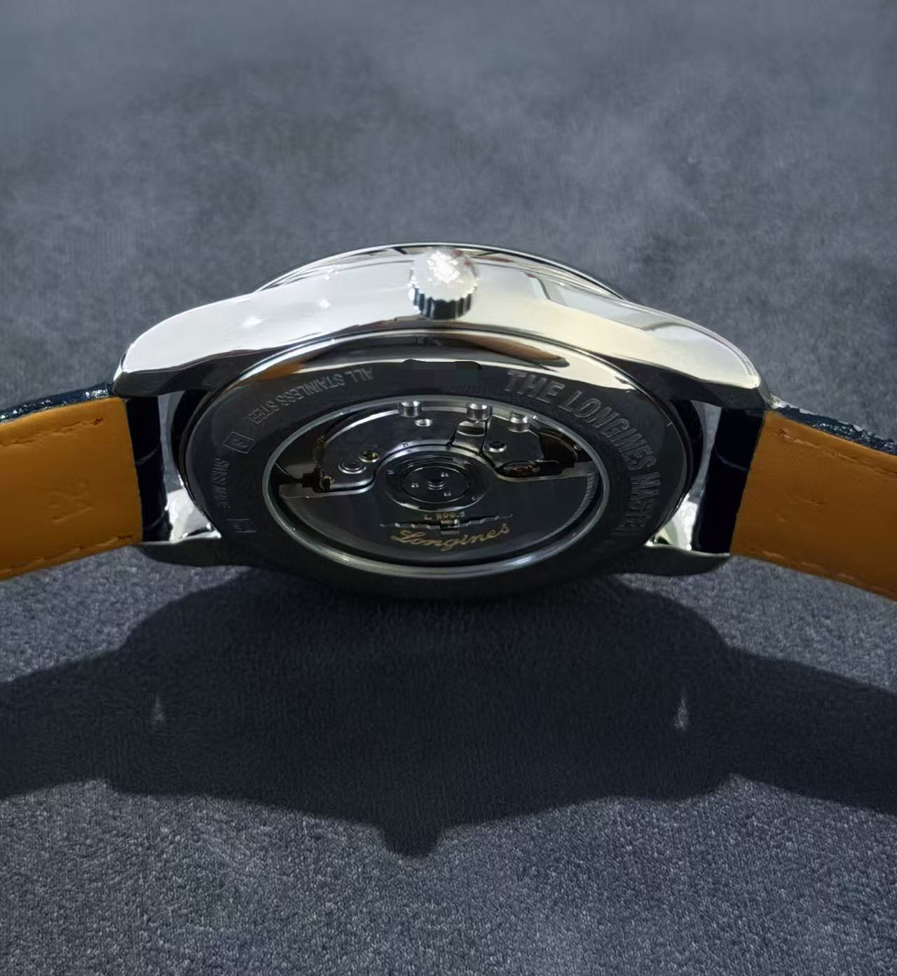 Longines L2.919.4.92.0 detail 1