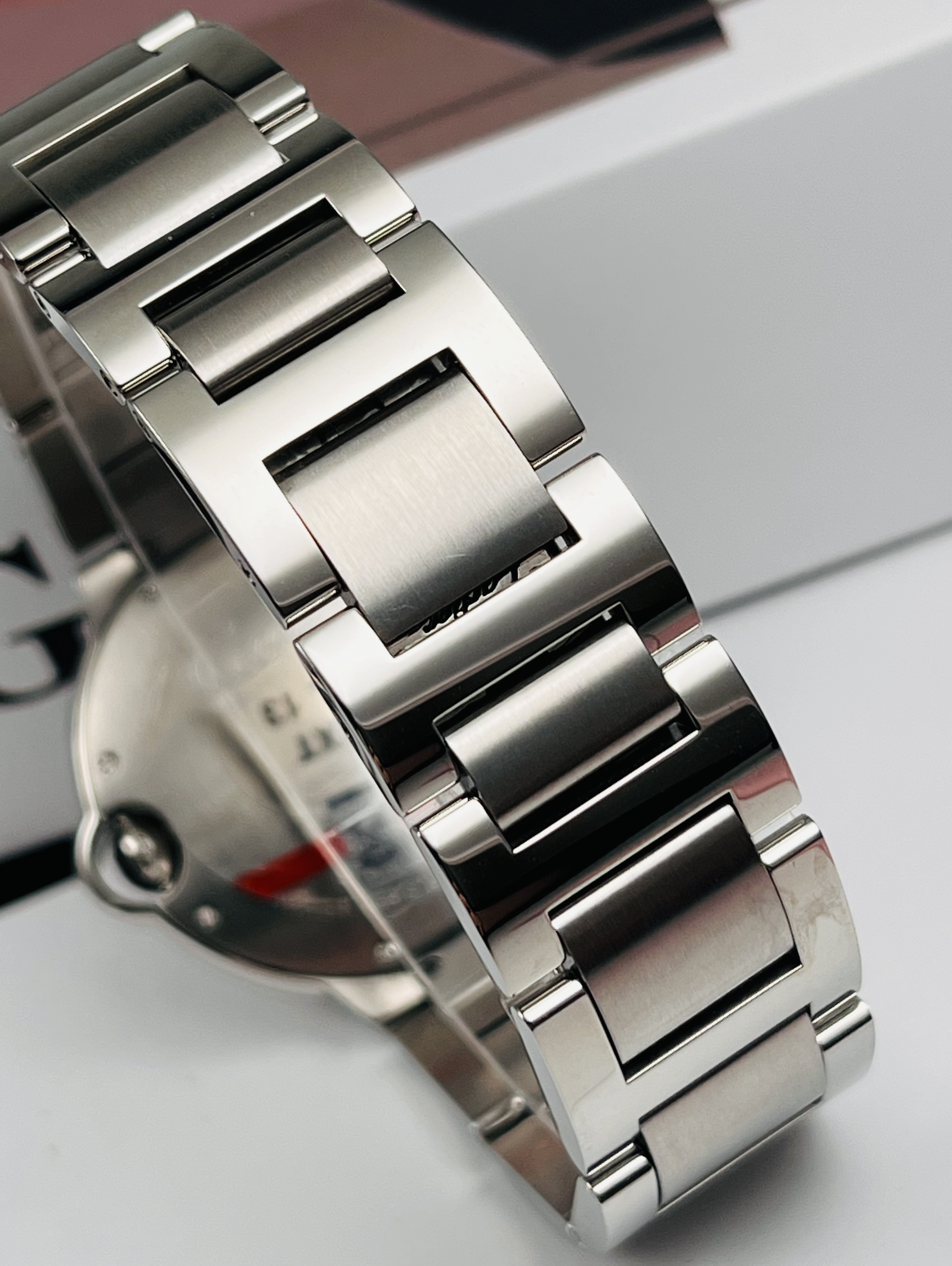 Cartier W69011Z4 detail 7