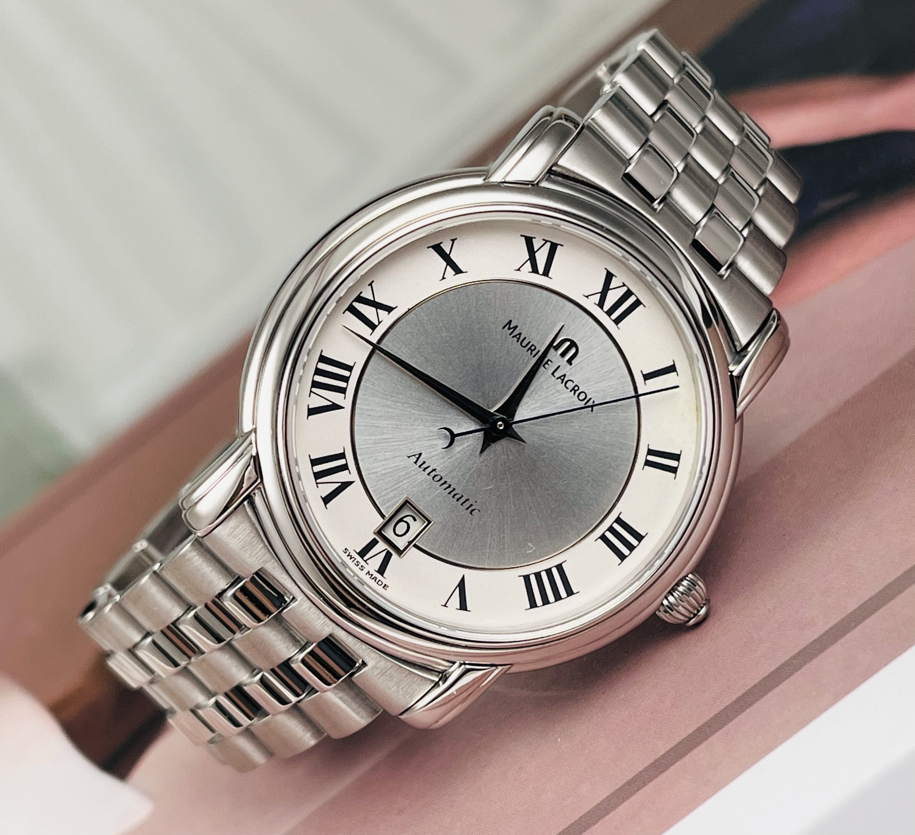 Maurice Lacroix Vintage detail 1