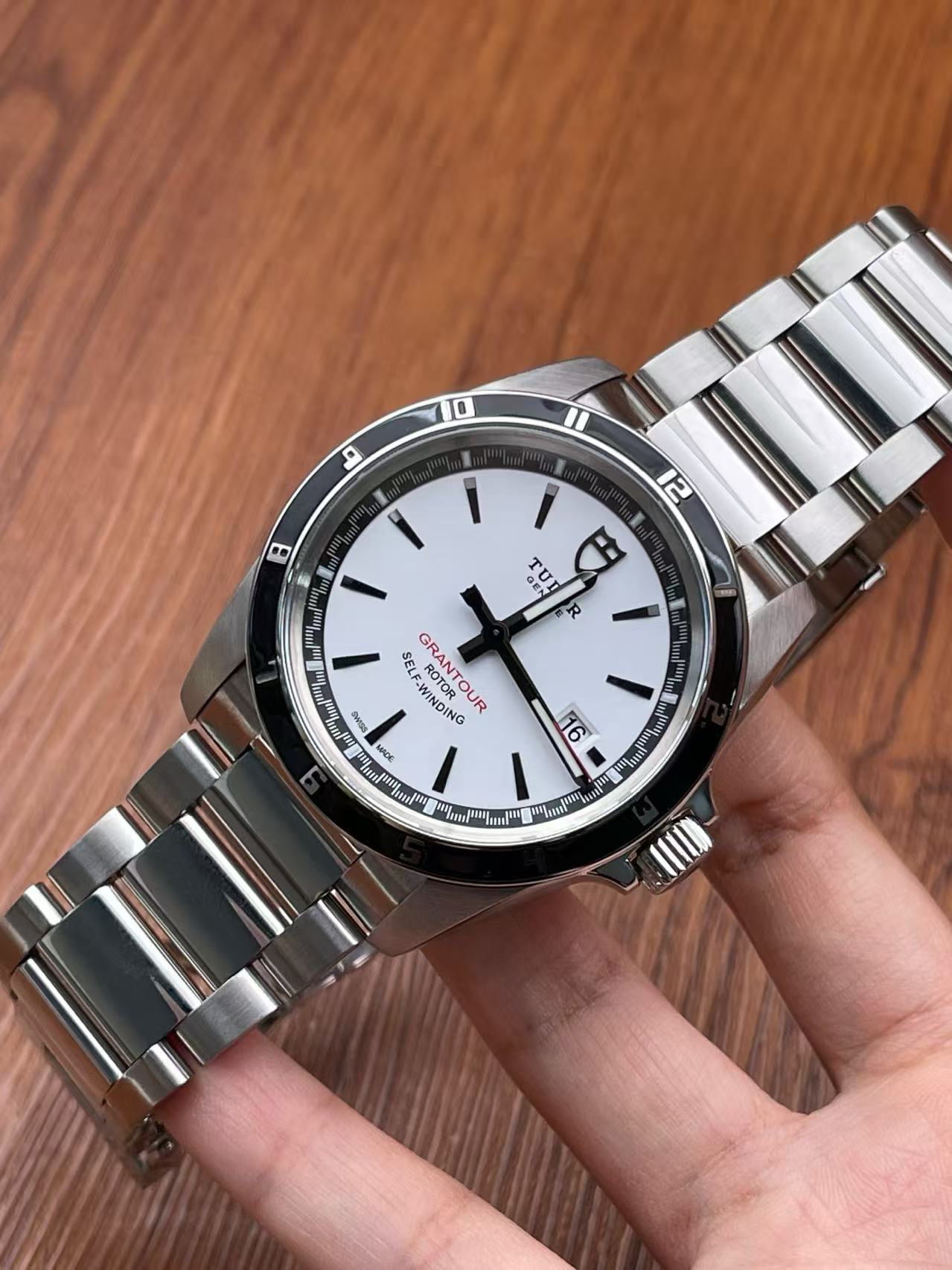 Tudor M20500N-0001