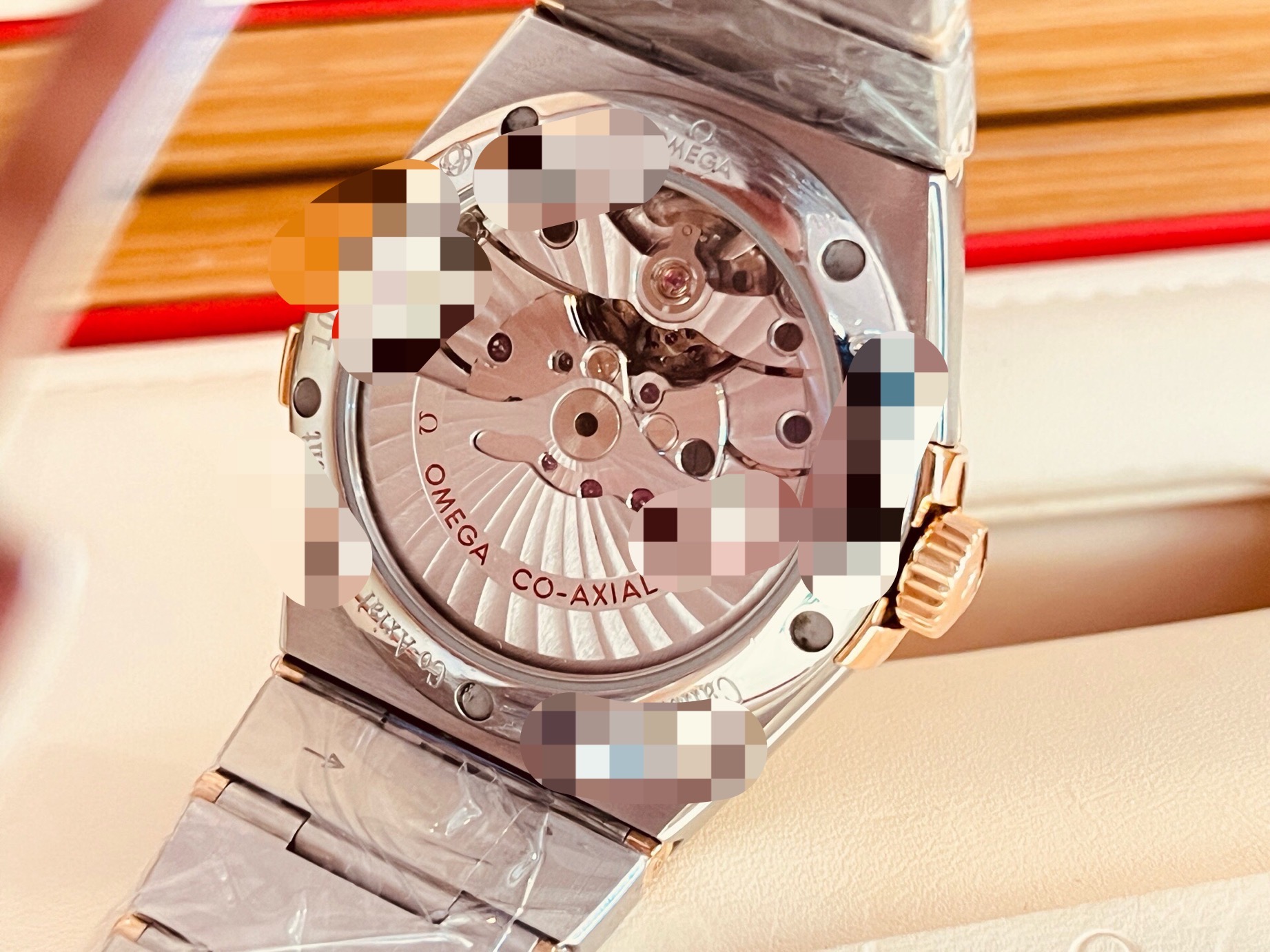 Omega 123.25.38.21.52.003 detail 5