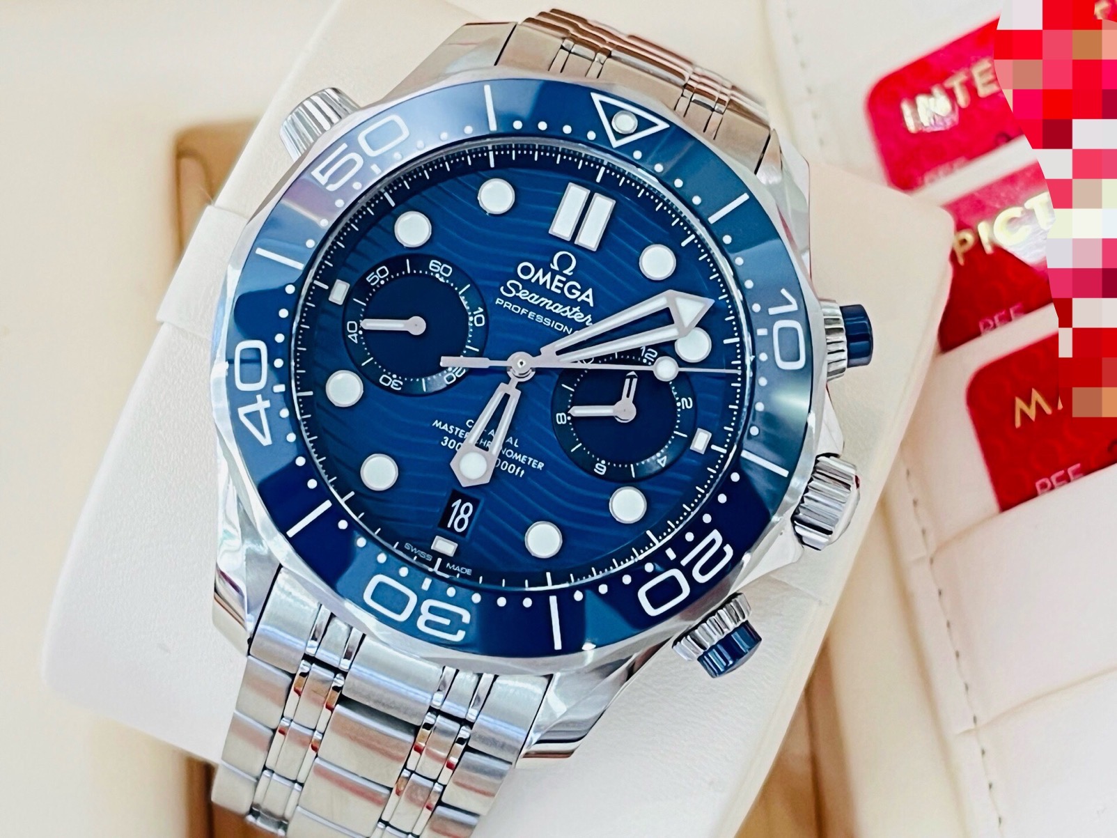 Omega 210.30.44.51.03.001 detail 1