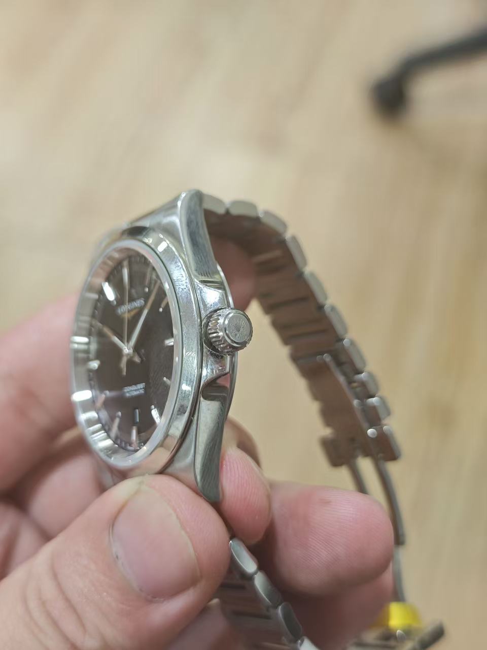 Longines L3.830.4.52.6 detail 1