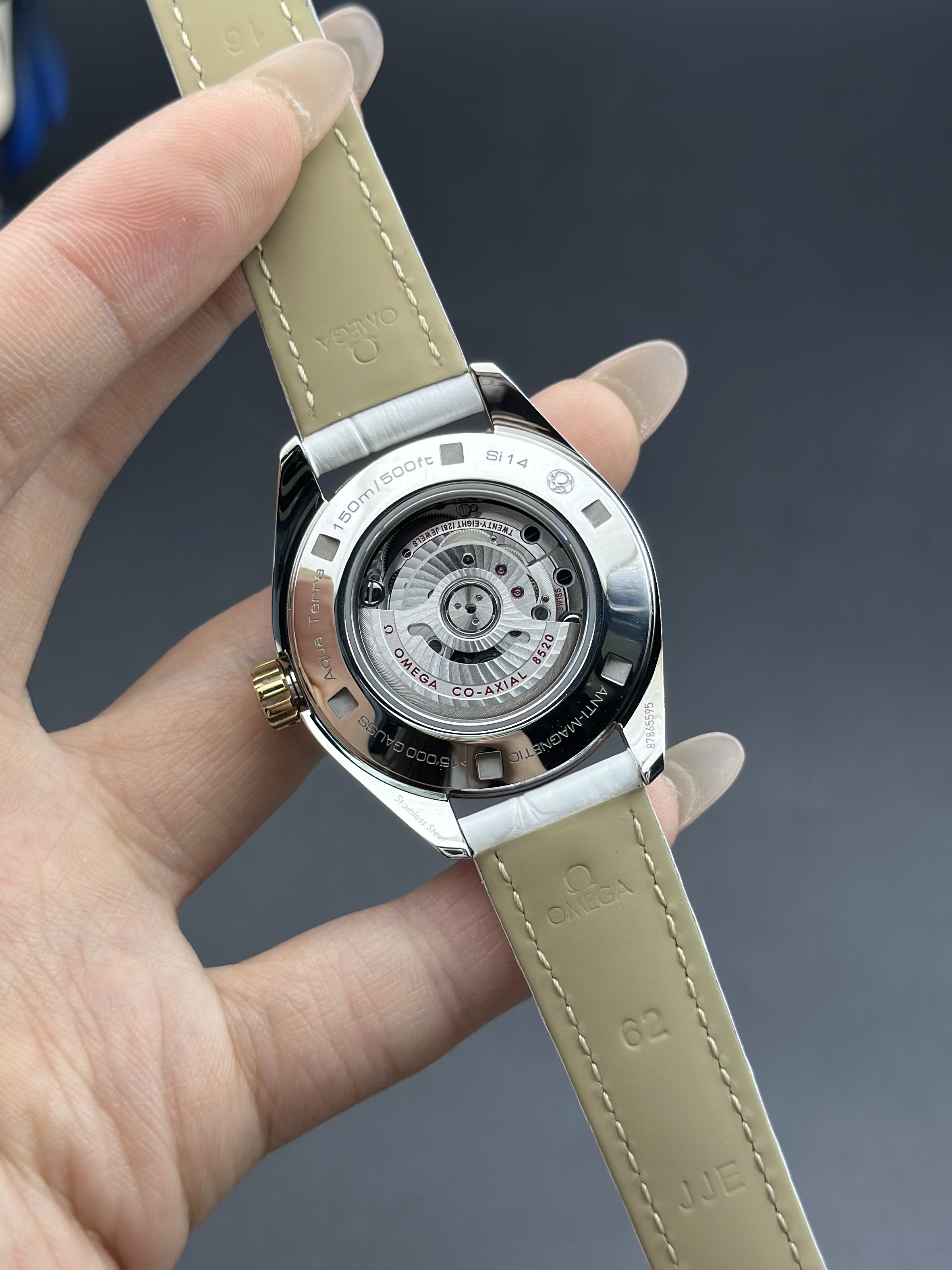 Omega 231.23.34.20.55.002 detail 5