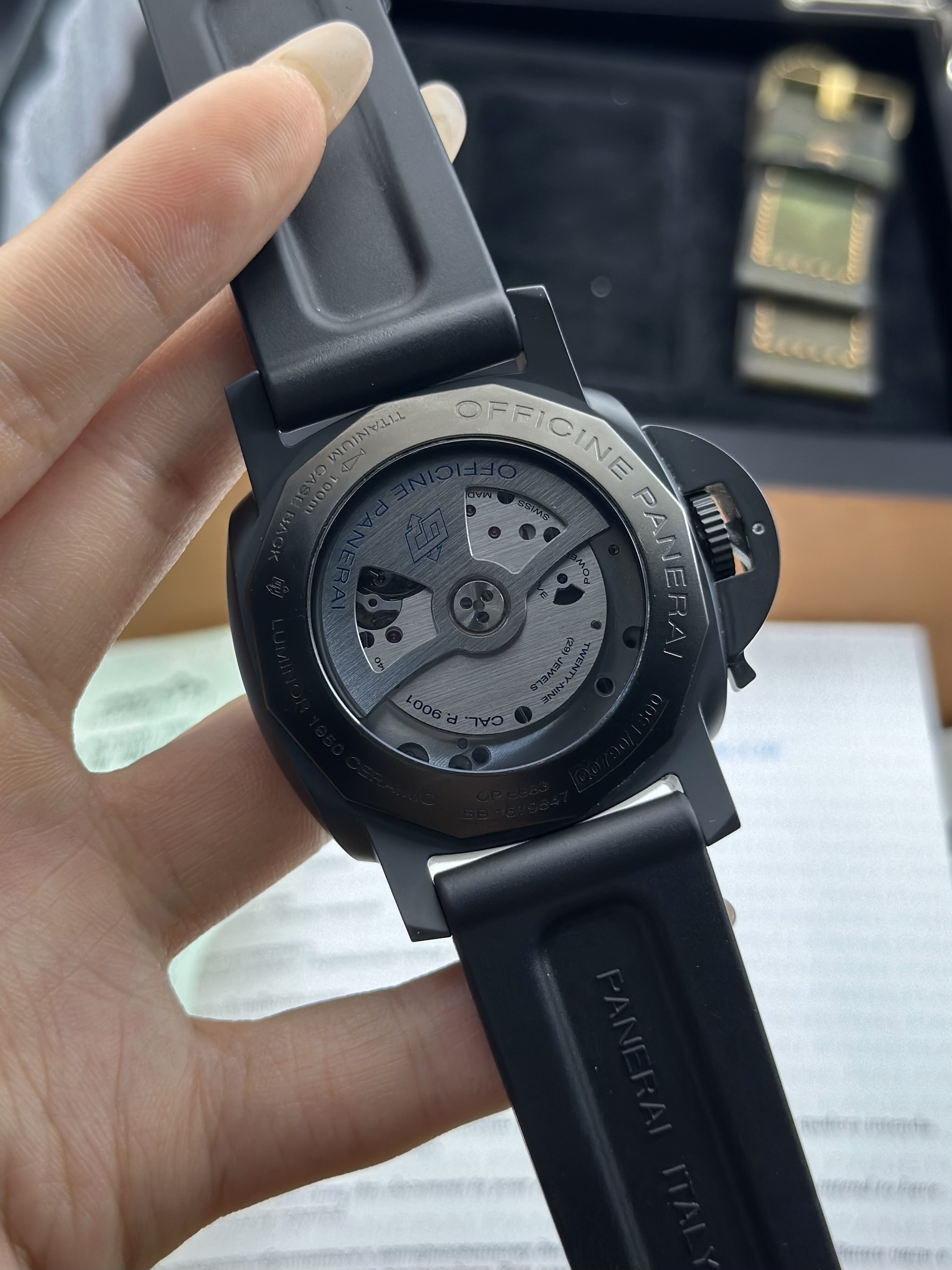 Panerai PAM00441 detail 6