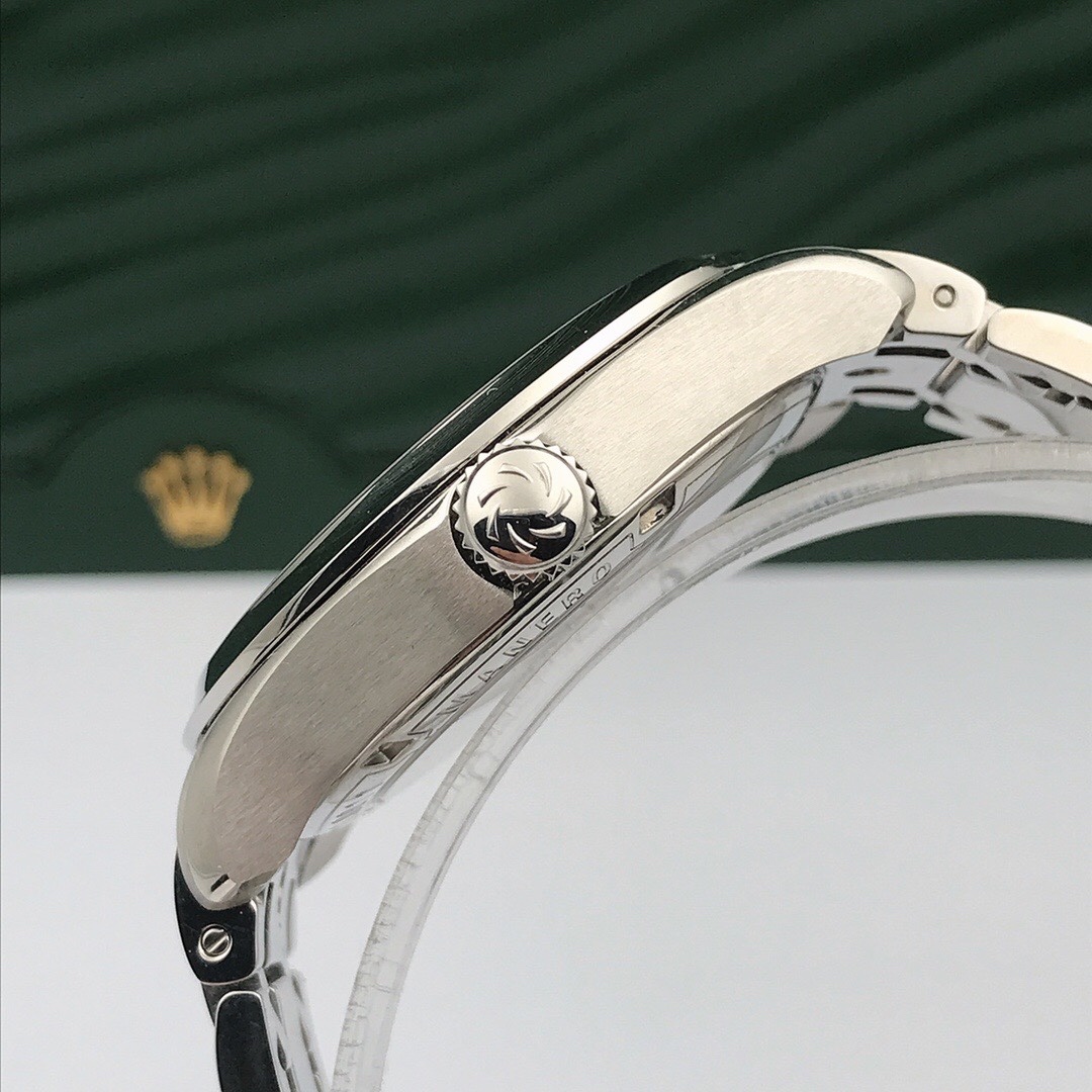Carl F. Bucherer 00.10912.08.33.21 detail 4