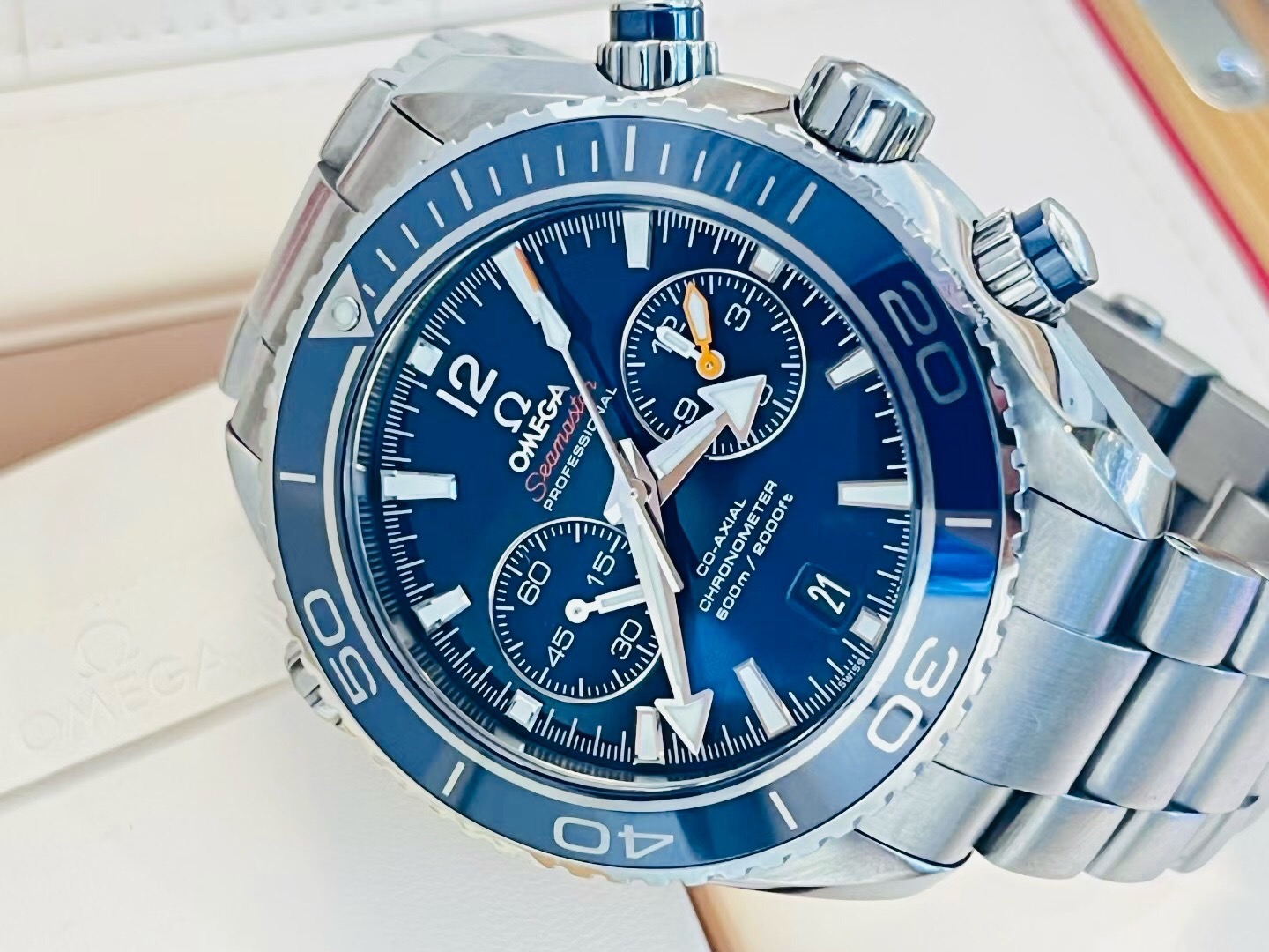 Omega 232.90.46.51.03.001 detail 4
