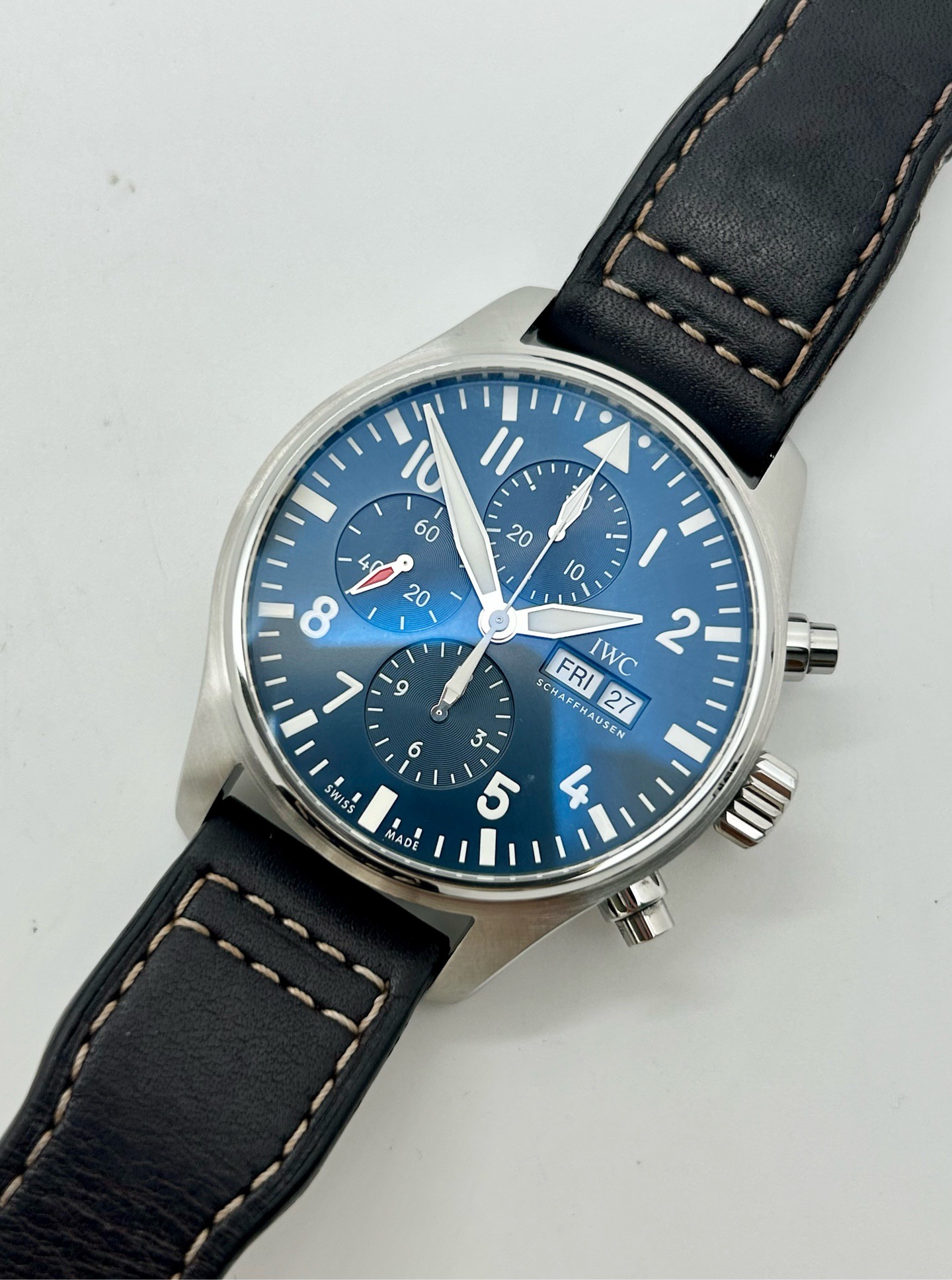 IWC 377714 detail 4