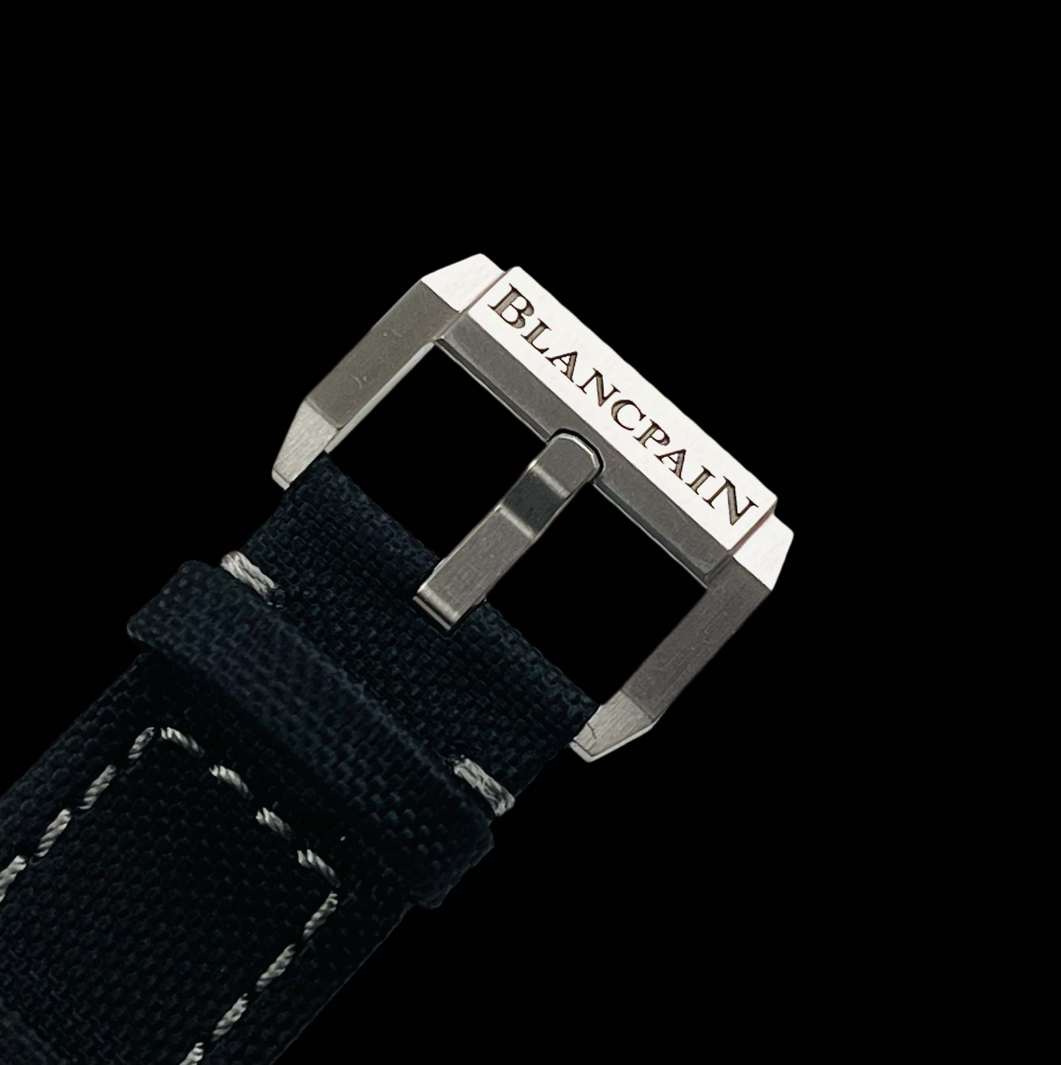 Blancpain 5200-1110-B52A detail 5