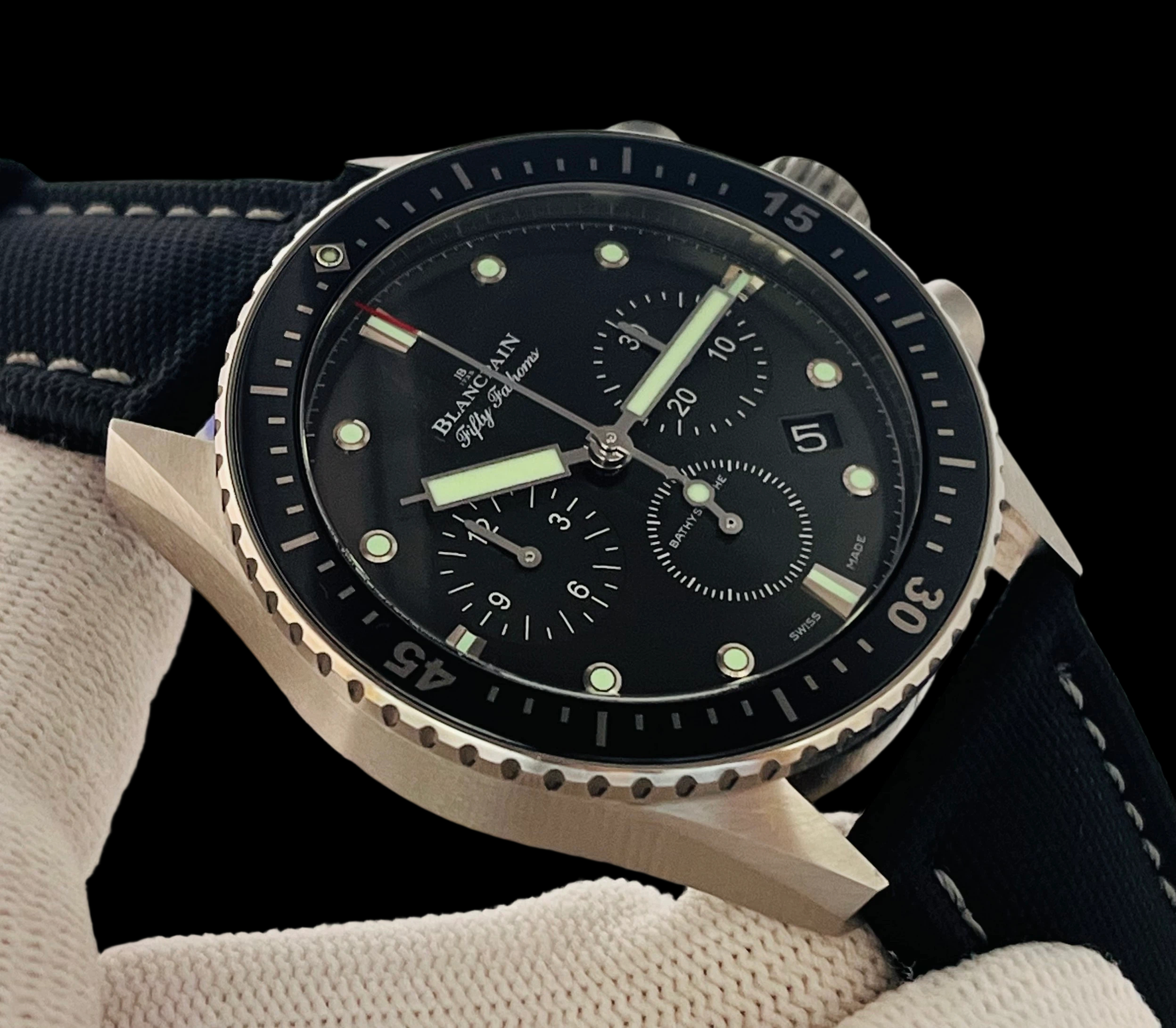 Blancpain 5200-1110-B52A detail 2