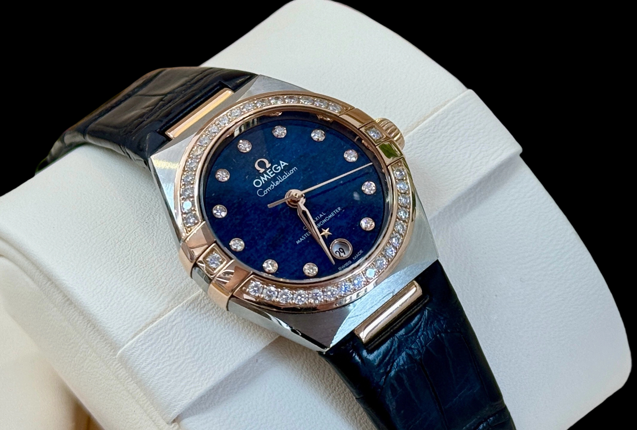 Omega 131.28.29.20.99.003 detail 2