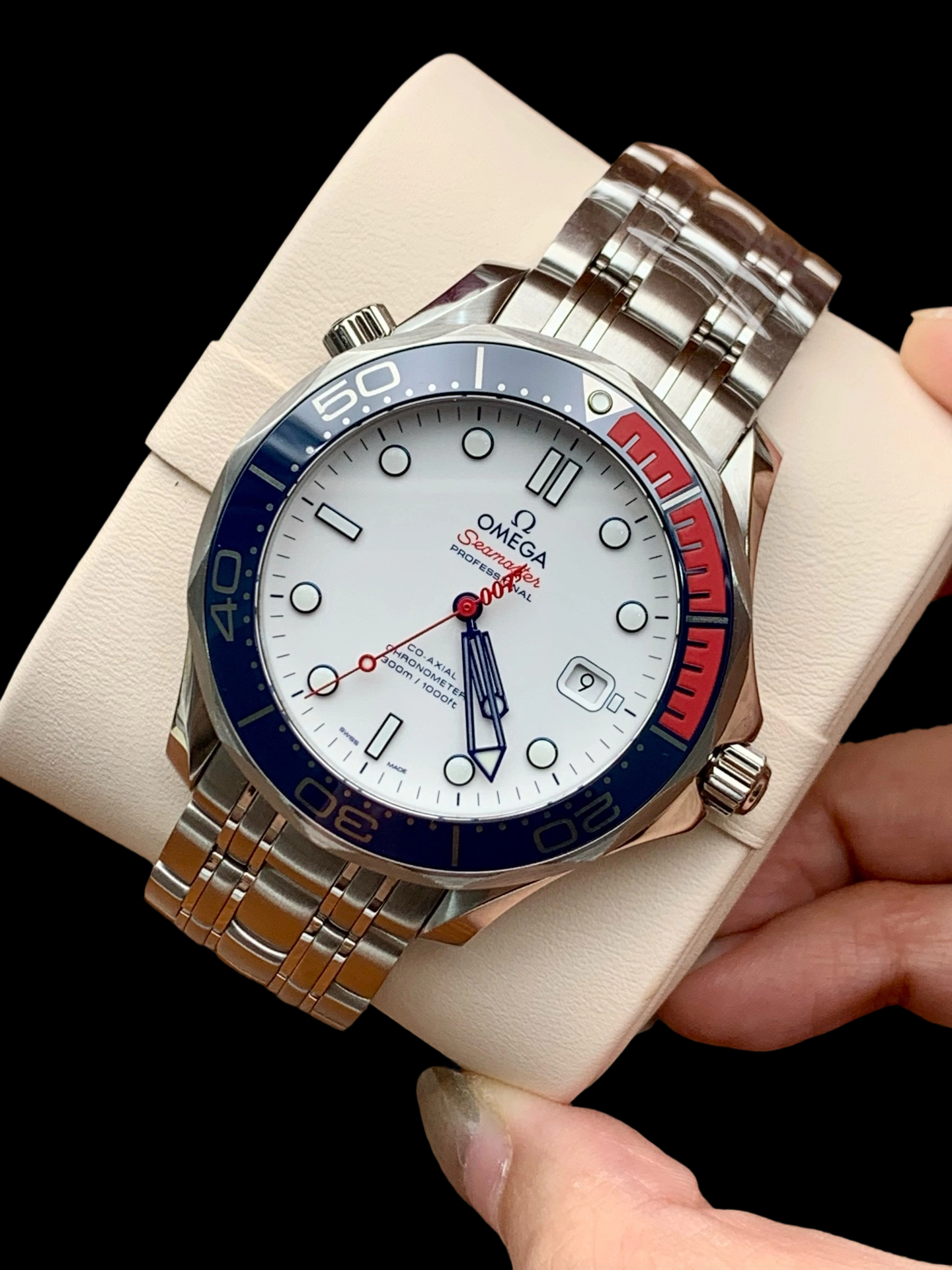 Omega 212.32.41.20.04.001