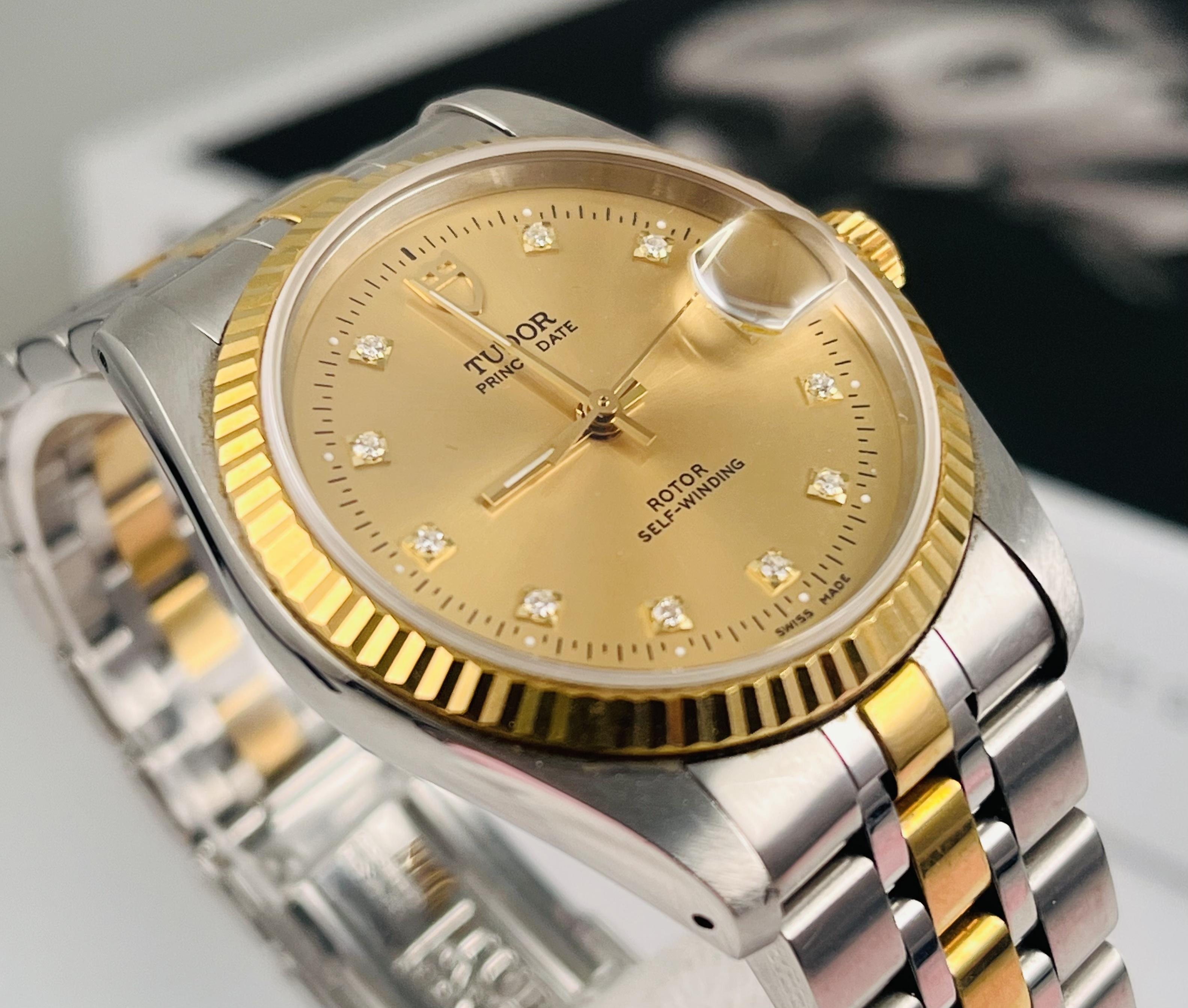 Tudor M74033-0015 detail 2