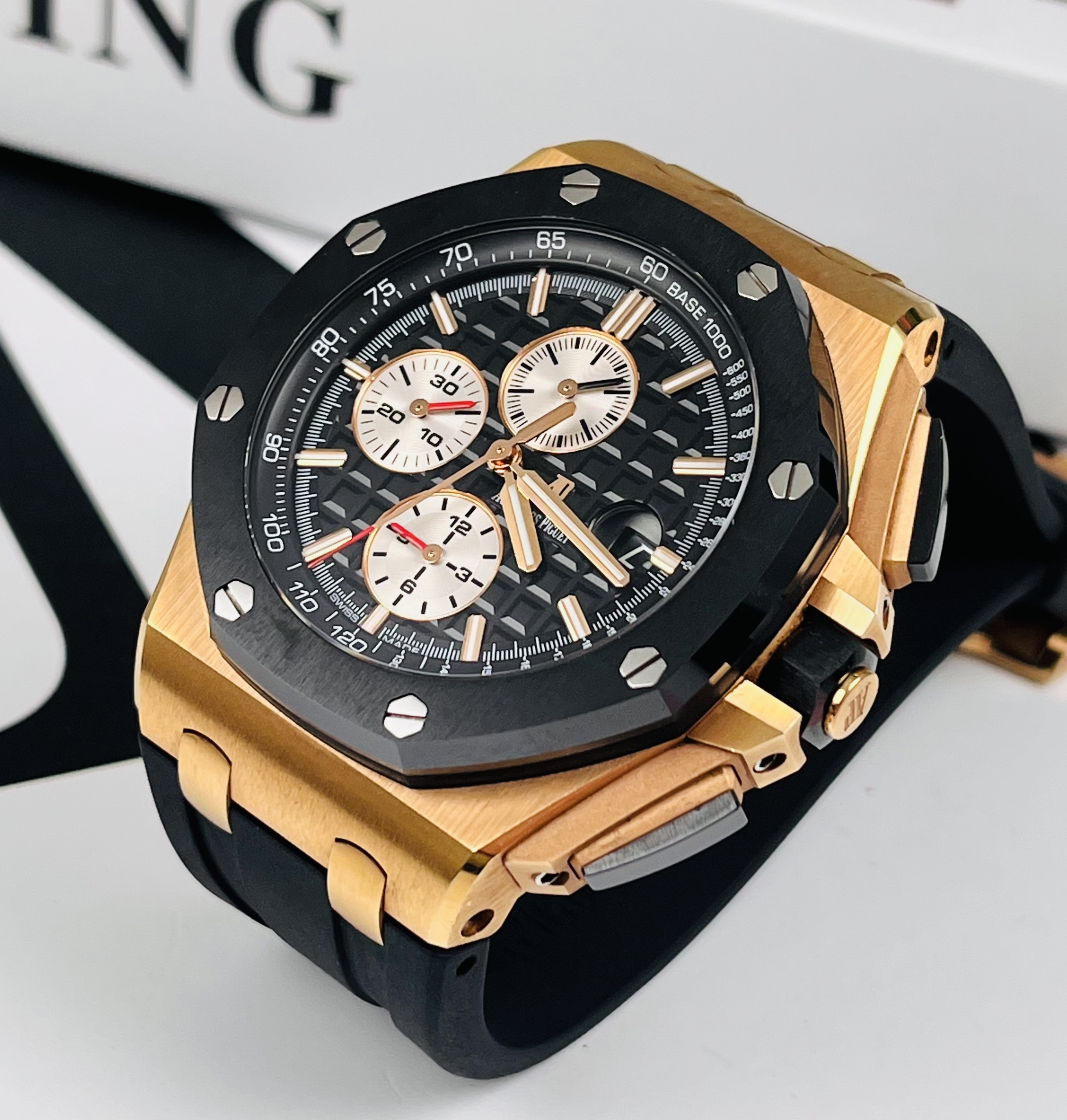 Audemars Piguet 26400RO.OO.A002CA.01 detail 1