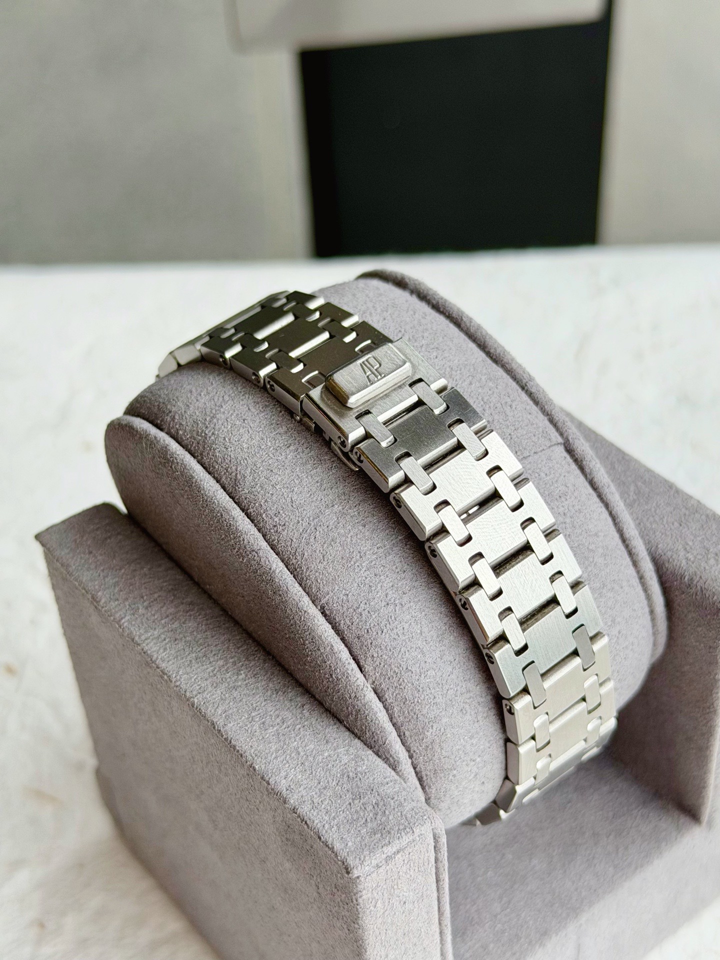 Audemars Piguet 25730ST.OO.0789ST.06 detail 2