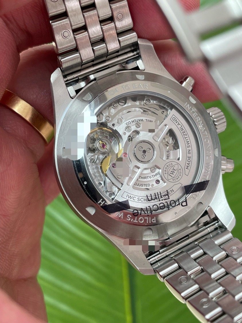 IWC 378004 detail 4