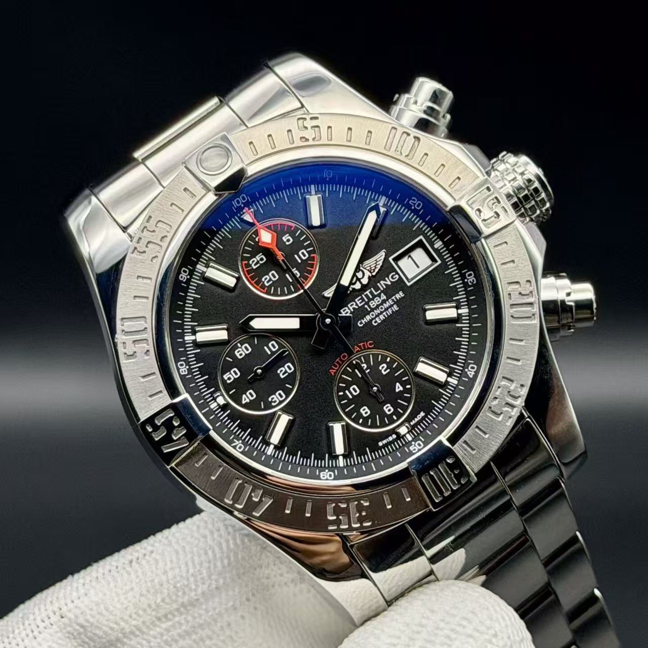 Breitling A1338111 detail 2