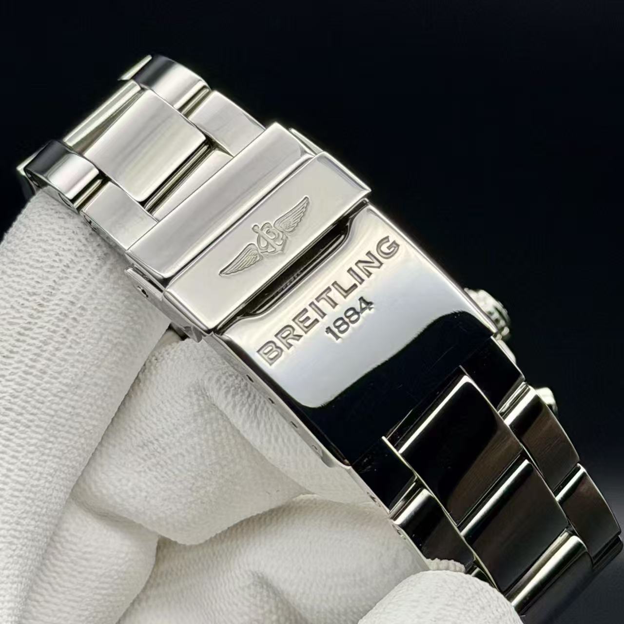 Breitling A1338111 detail 5