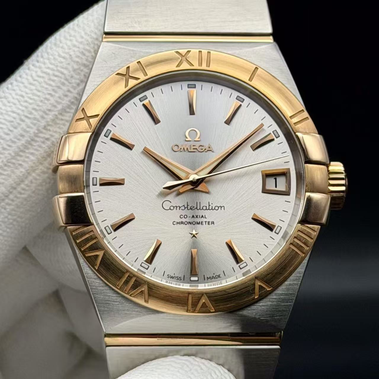 Omega 123.20.38.21.02.002 detail 7