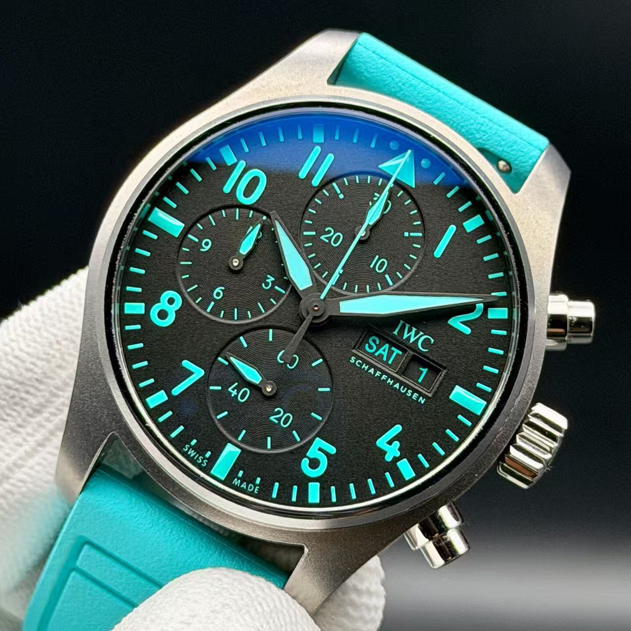 IWC IW388108 detail 1
