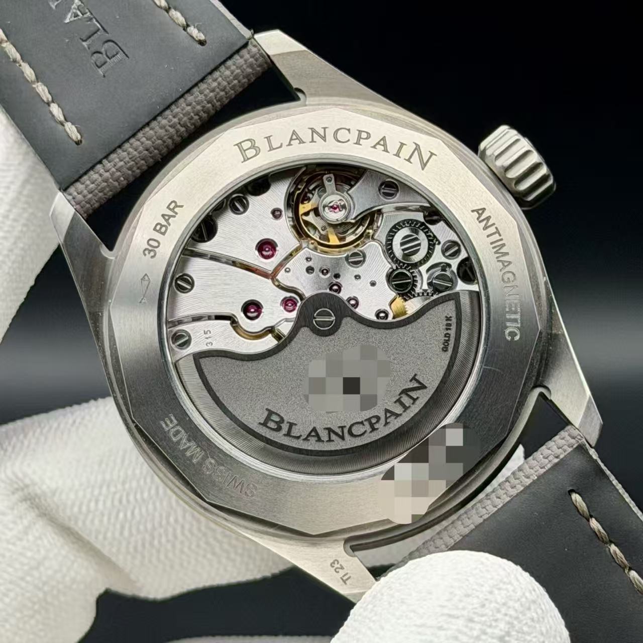 Blancpain 5000-1210-G52A detail 5