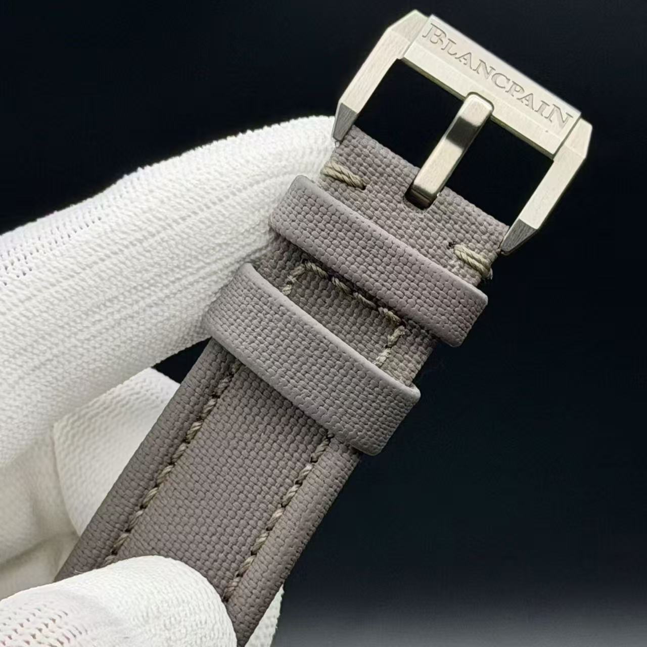 Blancpain 5000-1210-G52A detail 6