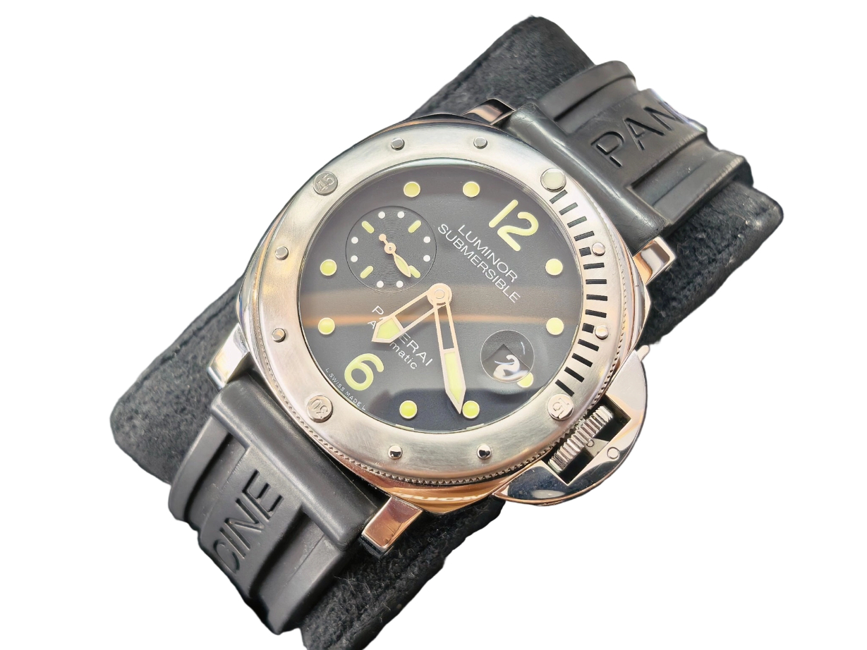 Panerai PAM01024 detail 4